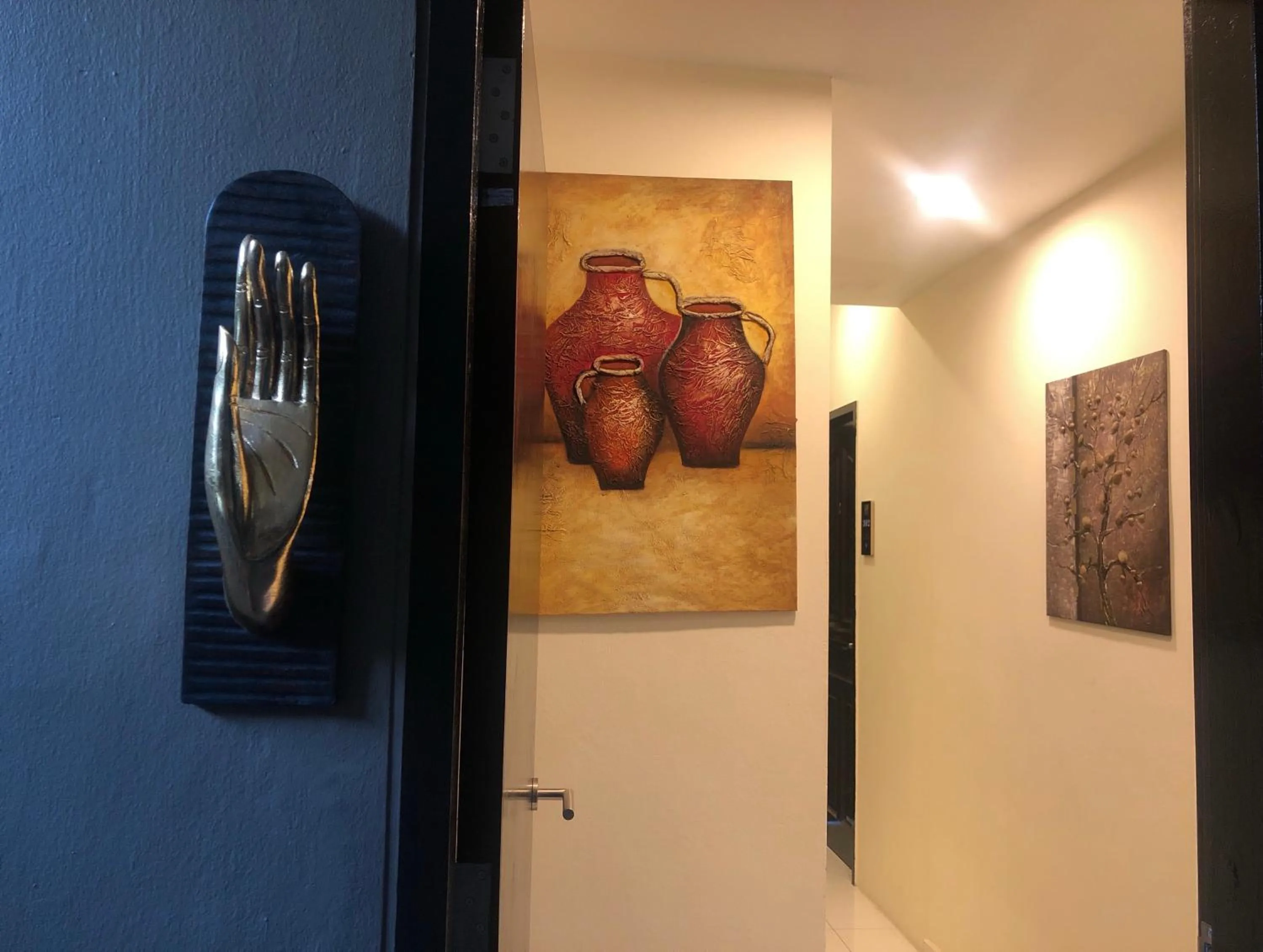 Facade/entrance in JJH Serviced Apartments near Serangoon MRT