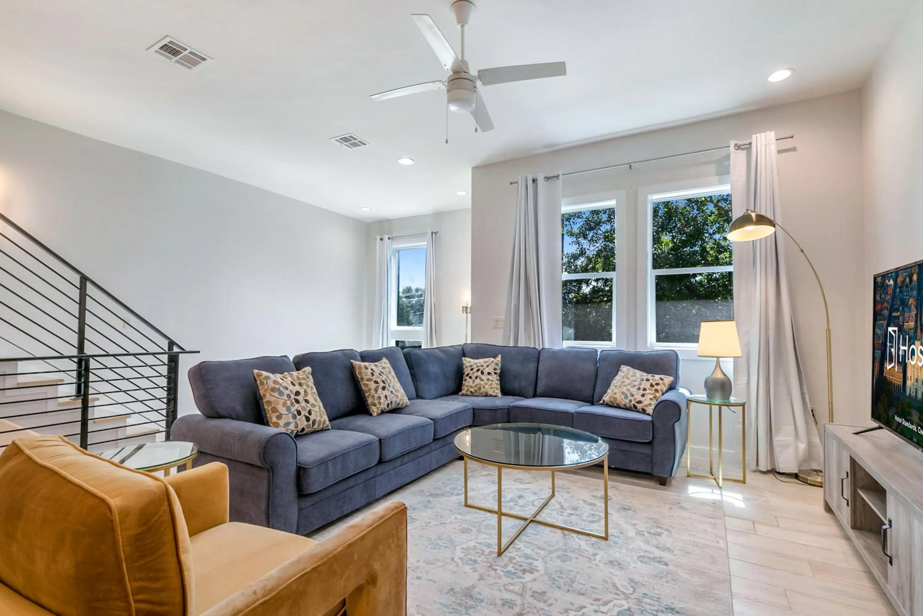 Living room in Bienville Villas: Brand New 4BR