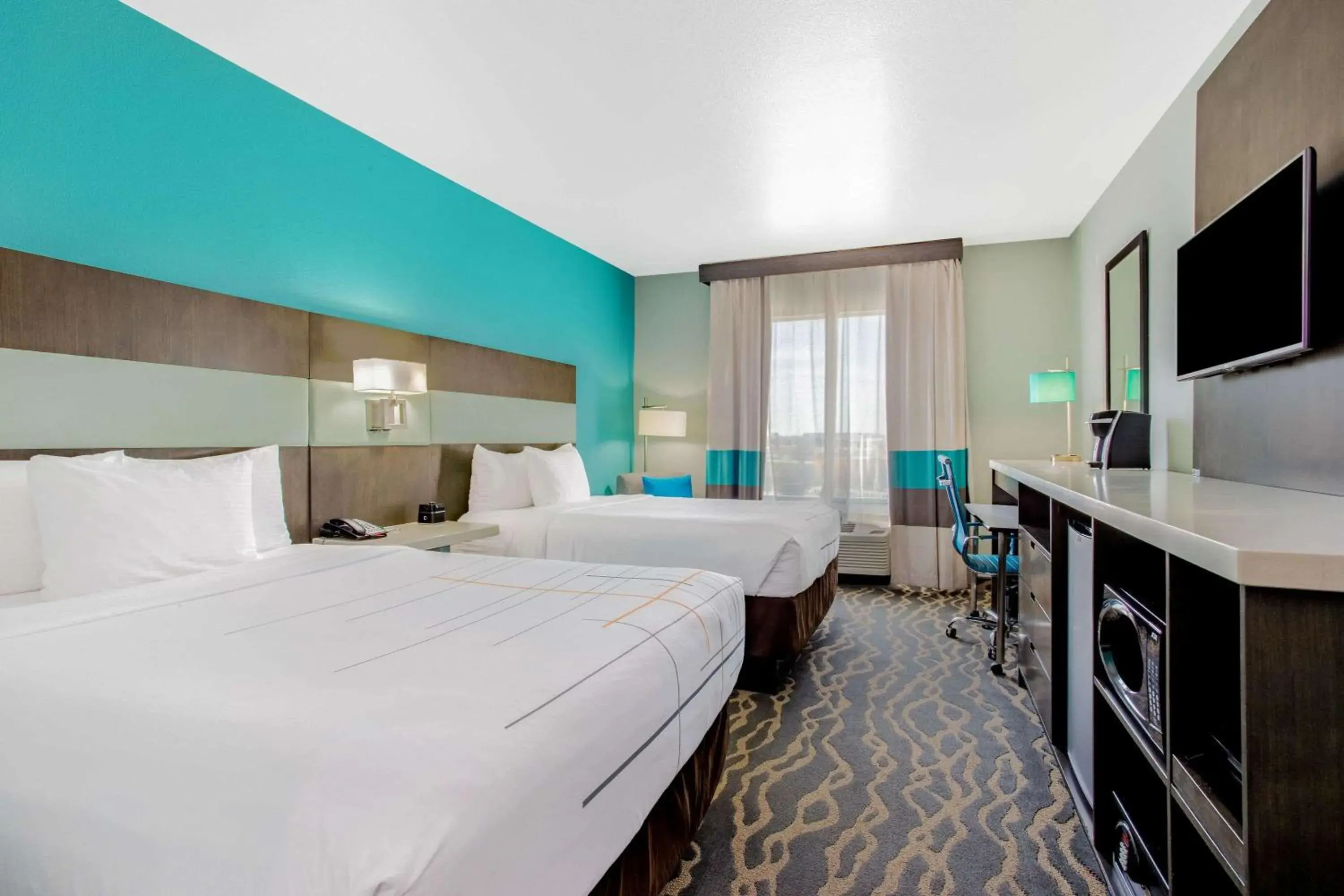 Queen Room with Two Queen Beds - Non-Smoking in La Quinta Inn & Suites by Wyndham Northlake Ft. Worth Queen Room with Two Queen Beds - Non-Smoking in La Quinta Inn & Suites by Wyndham Northlake Ft. Worth