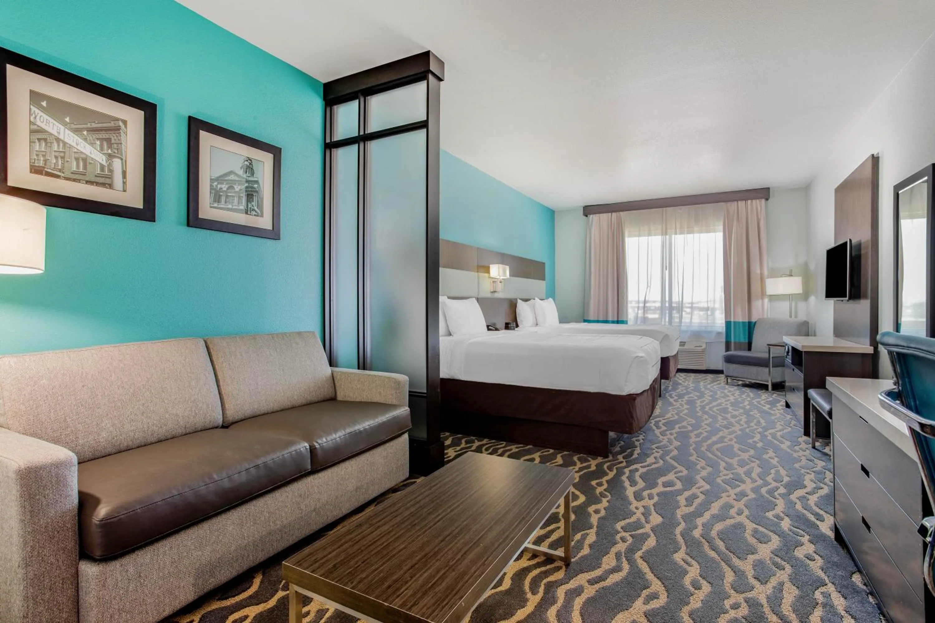 Photo of the whole room, Bed in La Quinta Inn & Suites by Wyndham Northlake Ft. Worth