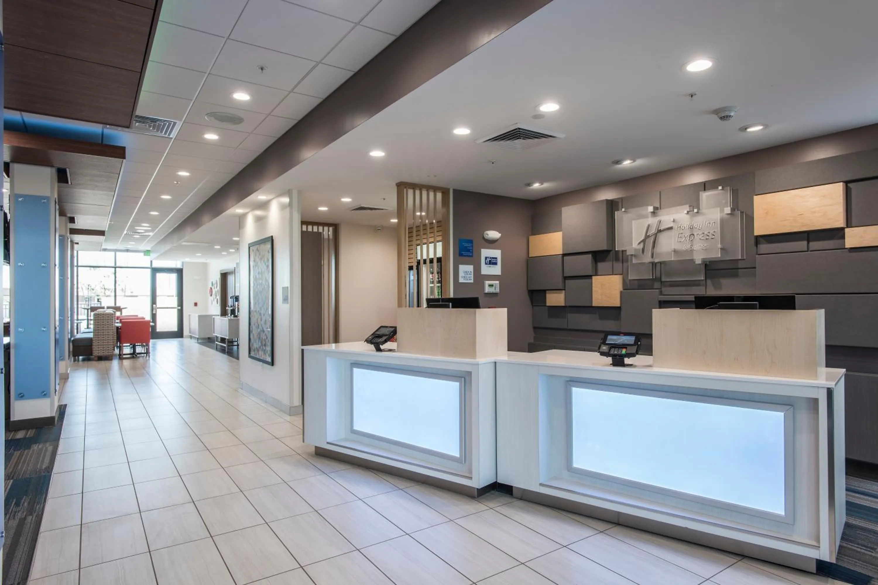 Property building in Holiday Inn Express & Suites - Phoenix North - Happy Valley by IHG