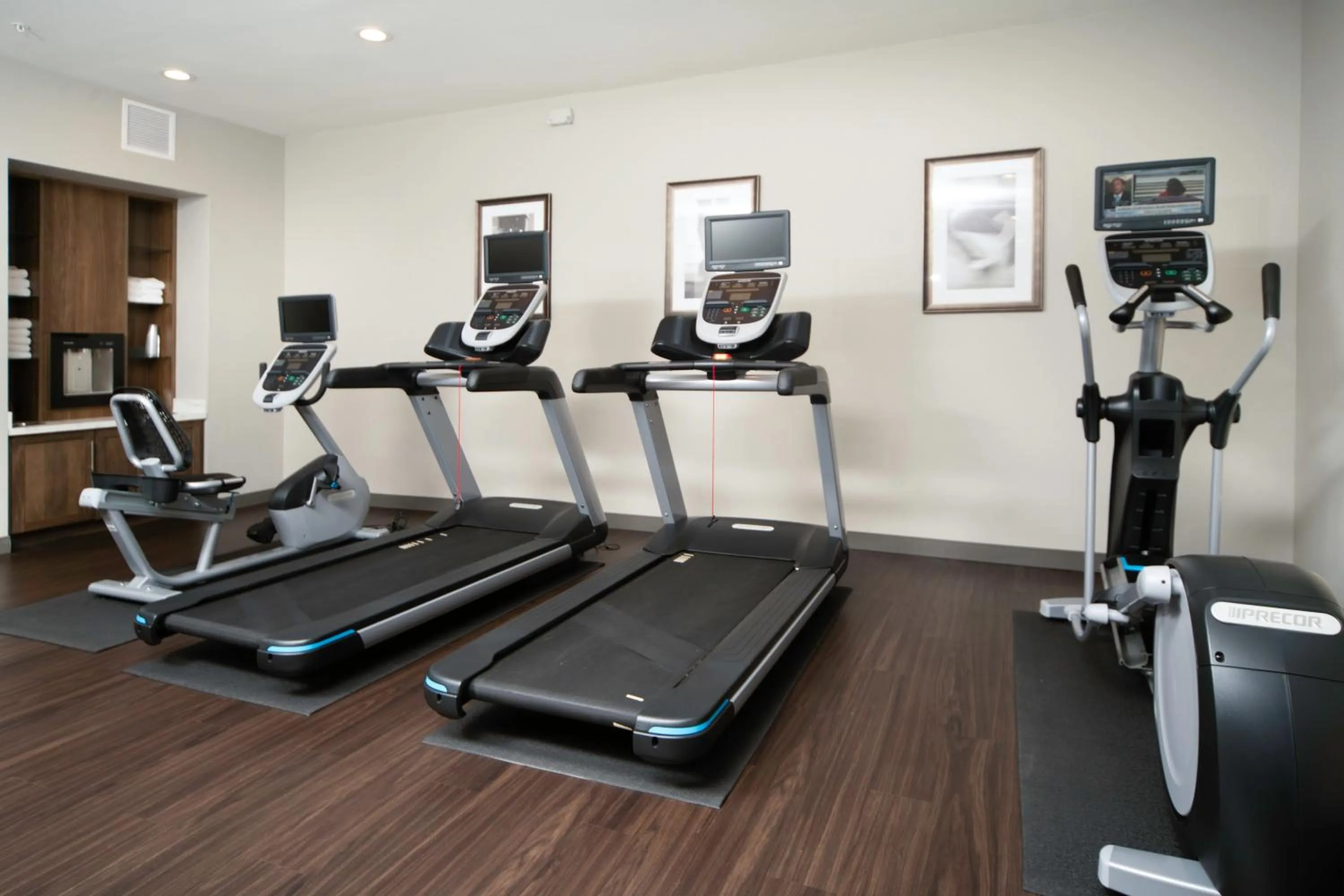 Spa and wellness centre/facilities in Staybridge Suites Florence - Cincinnati South by IHG