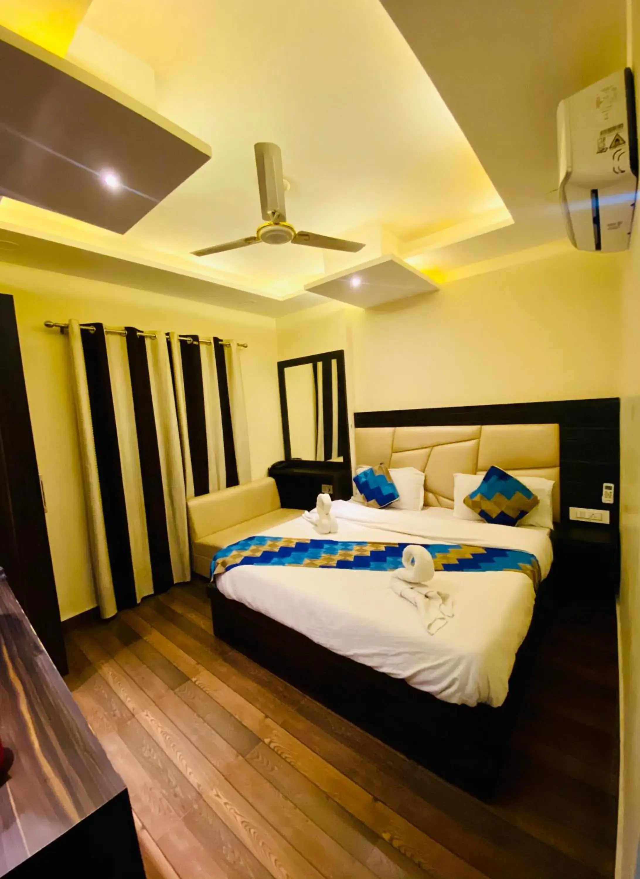 Deluxe Double Room (2 Adults + 1 Child) in Hotel Kabir Residency Deluxe Double Room (2 Adults + 1 Child) in Hotel Kabir Residency