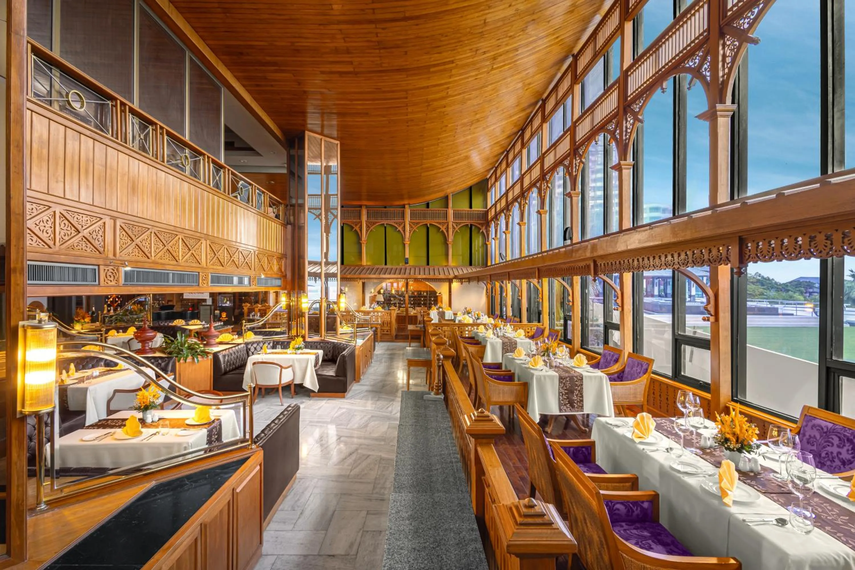 Restaurant/places to eat in Royal Wing Suites & Spa Pattaya