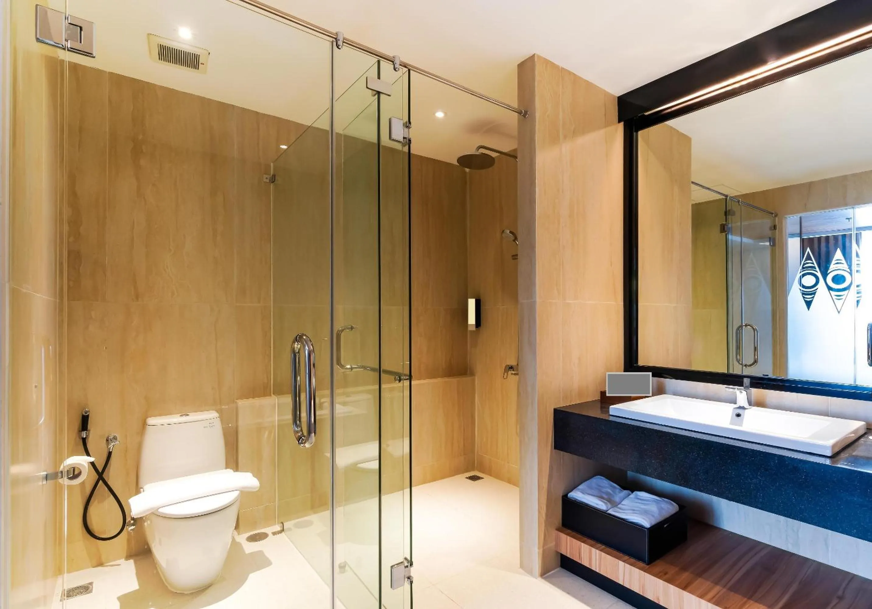 Shower in Fox Hotel Jayapura