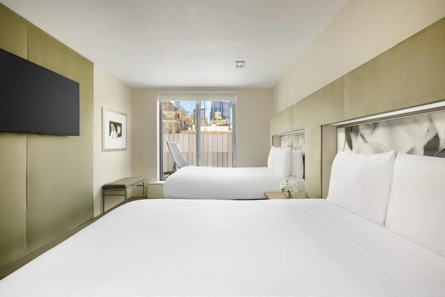 Bed in Shoreham Hotel