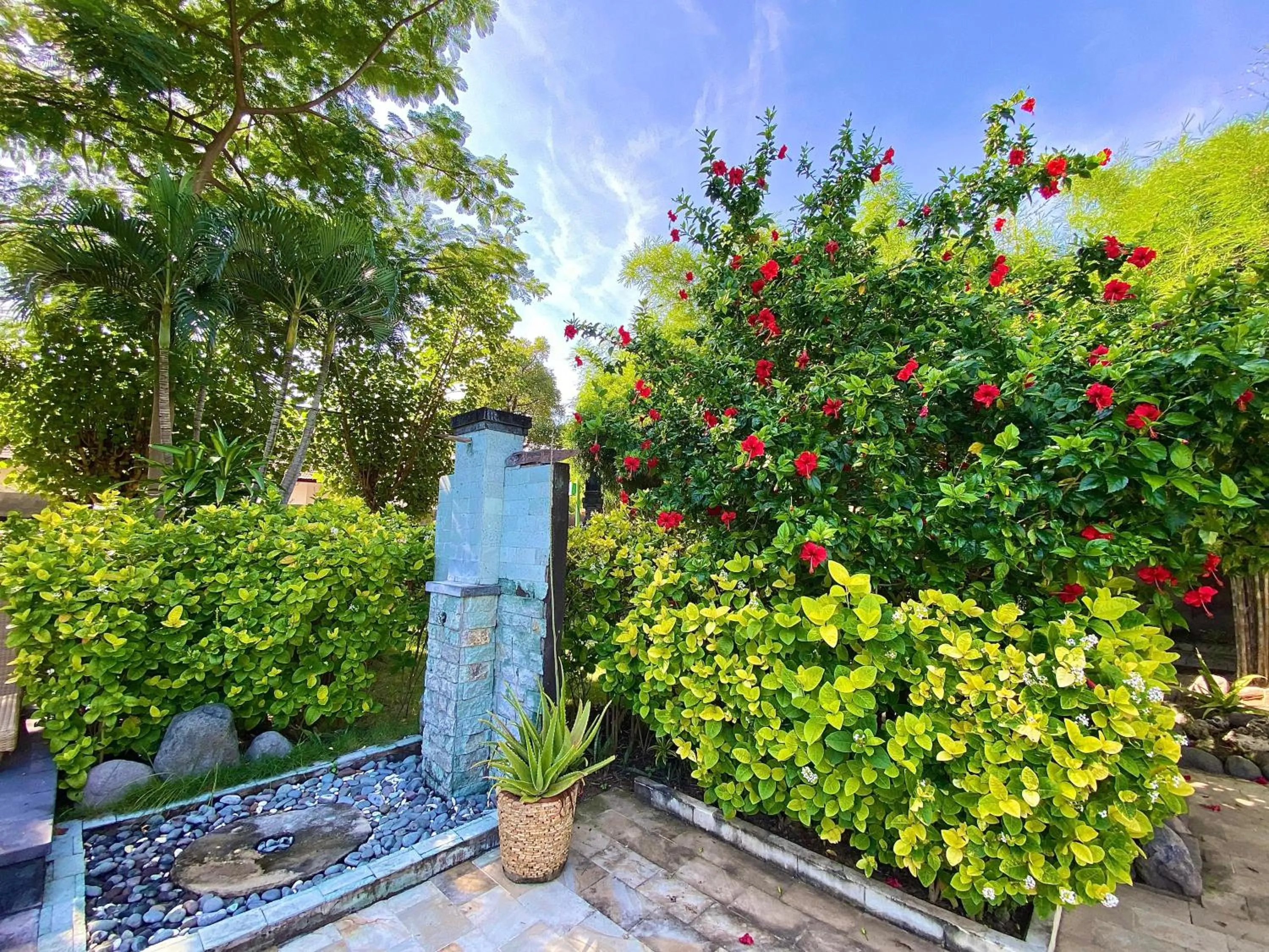 Property building in Sunia Loka Bungalows & Dive Center