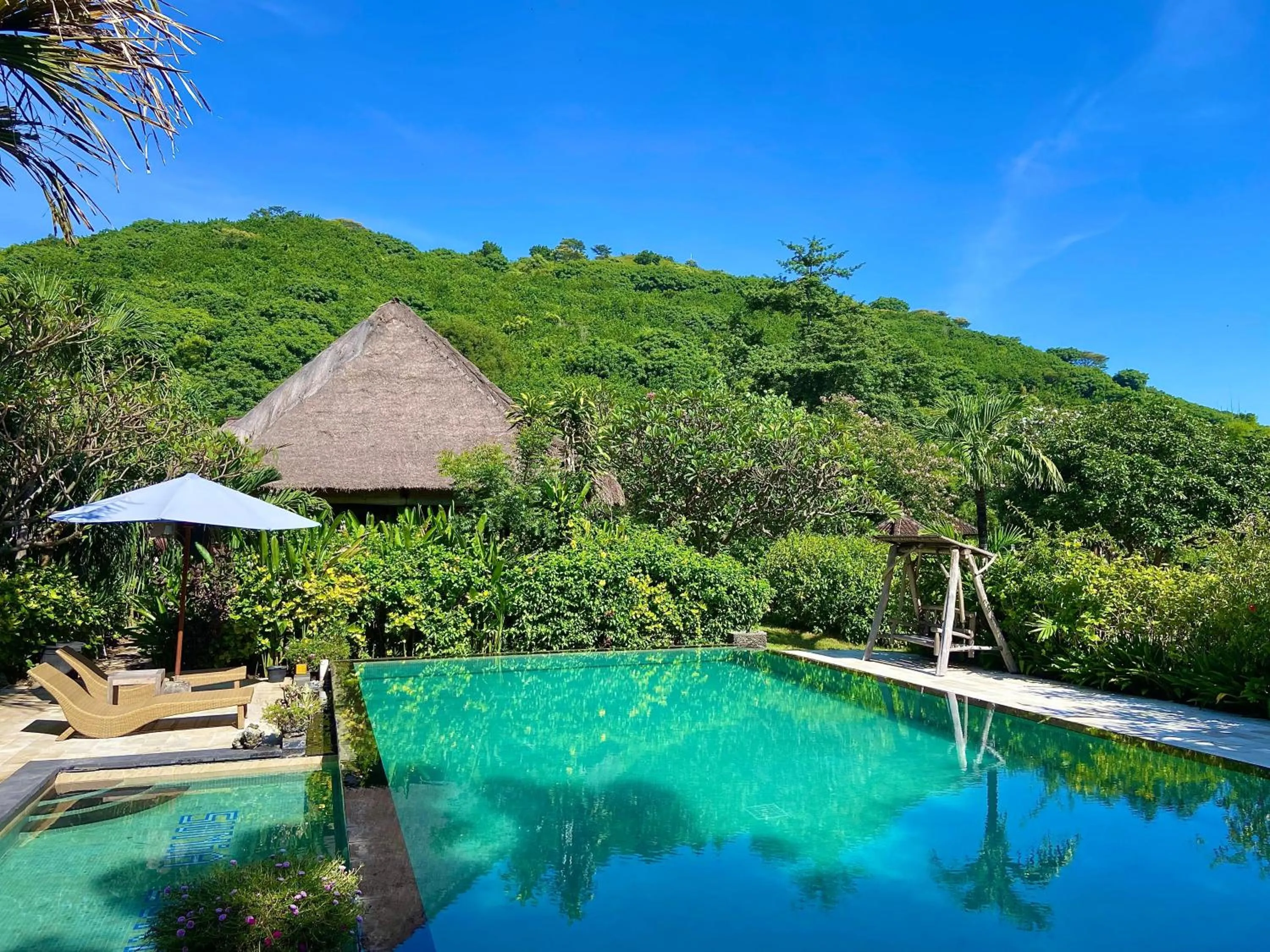 Sunia Loka Bungalows & Dive Center