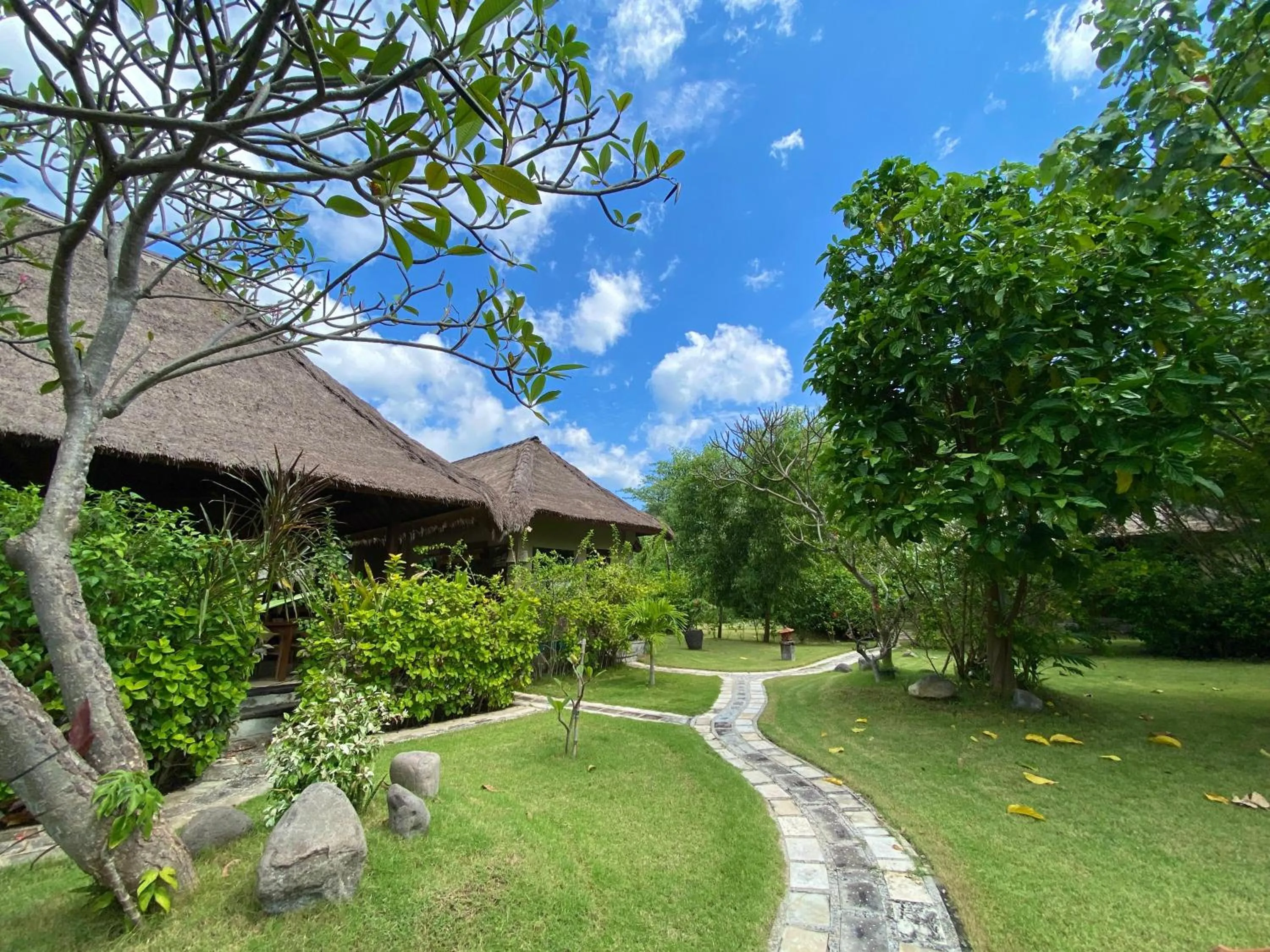 Property building in Sunia Loka Bungalows & Dive Center