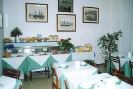 Restaurant/places to eat in Hotel Valentino