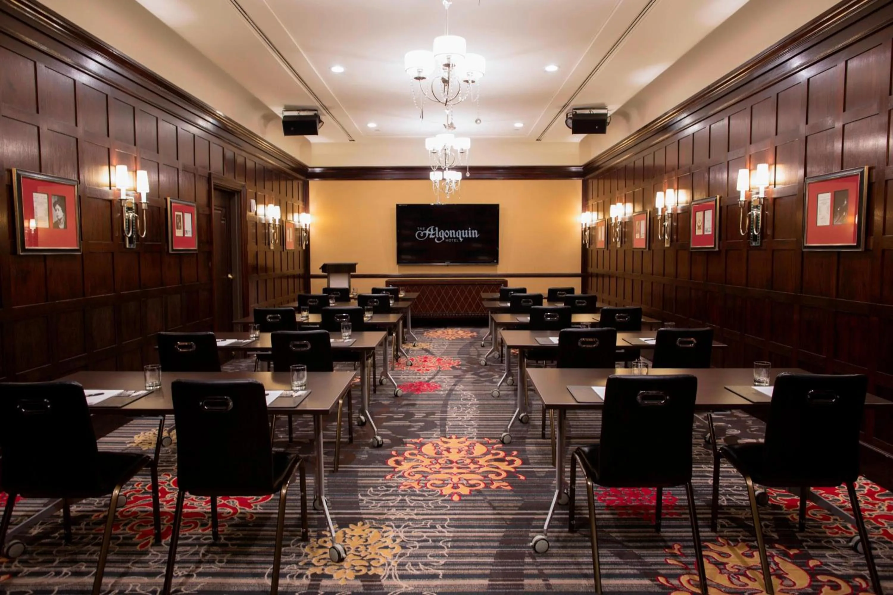 Meeting/conference room in The Algonquin Hotel Times Square, Autograph Collection