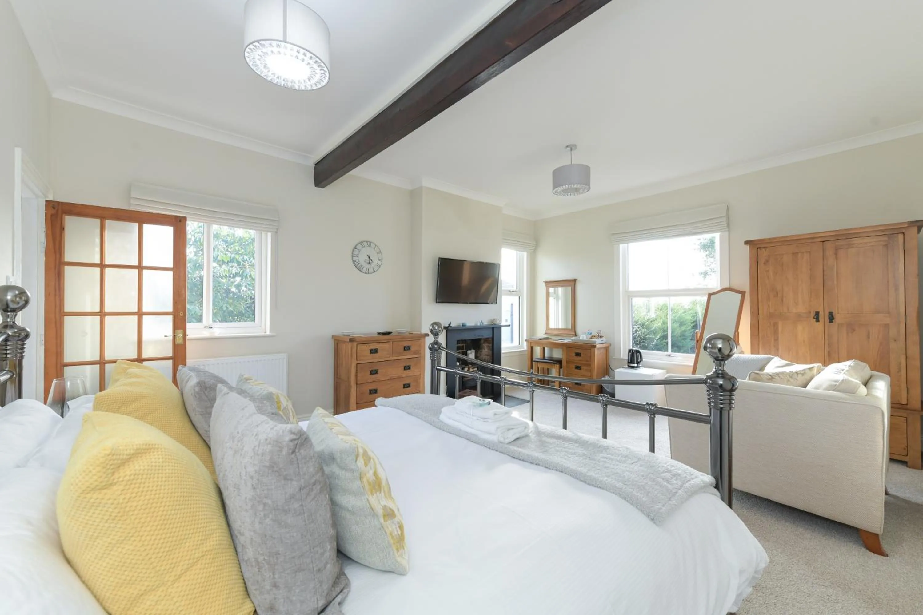 Bedroom, Bed in Borrowfield Lodge