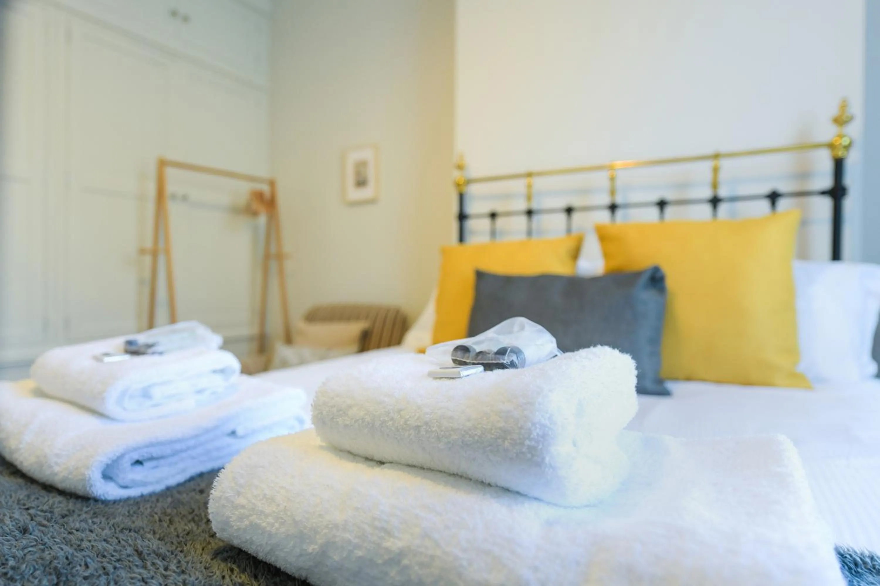 Bedroom, Bed in Borrowfield Lodge