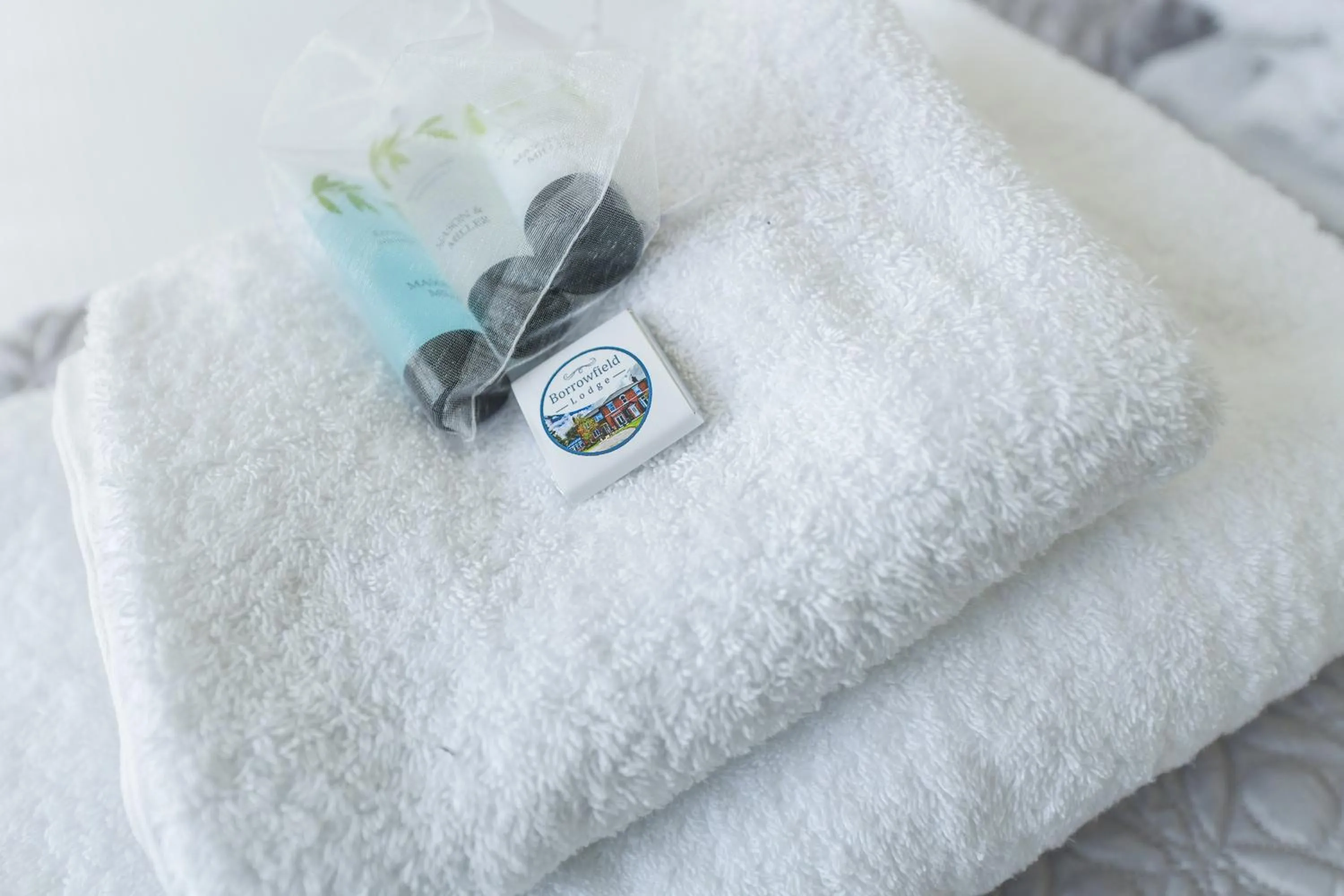 Bedroom, Bed in Borrowfield Lodge