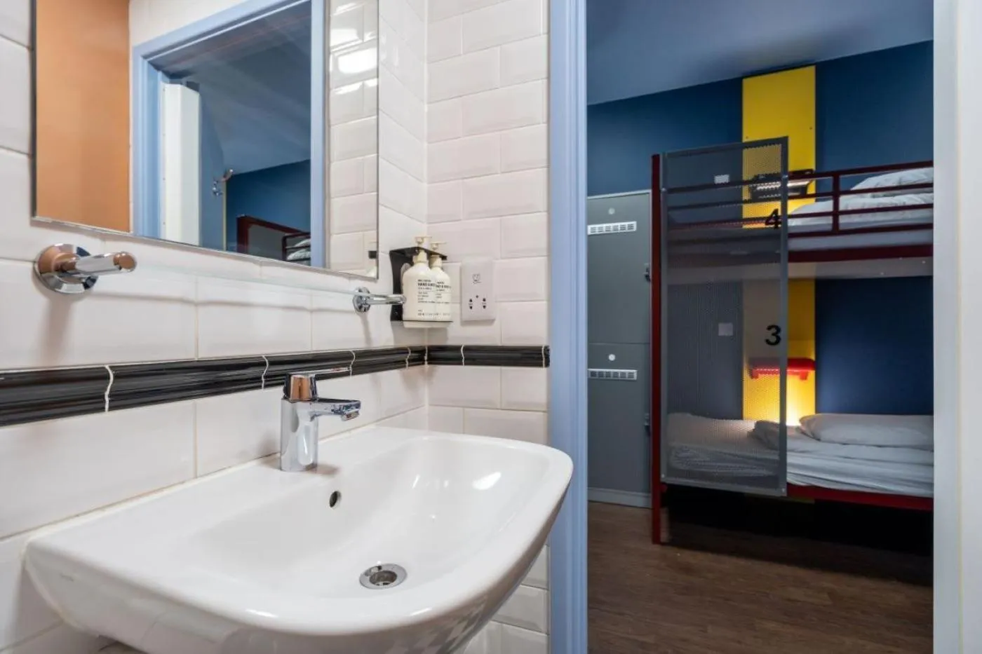 Bedroom, Bed in Kabannas Liverpool