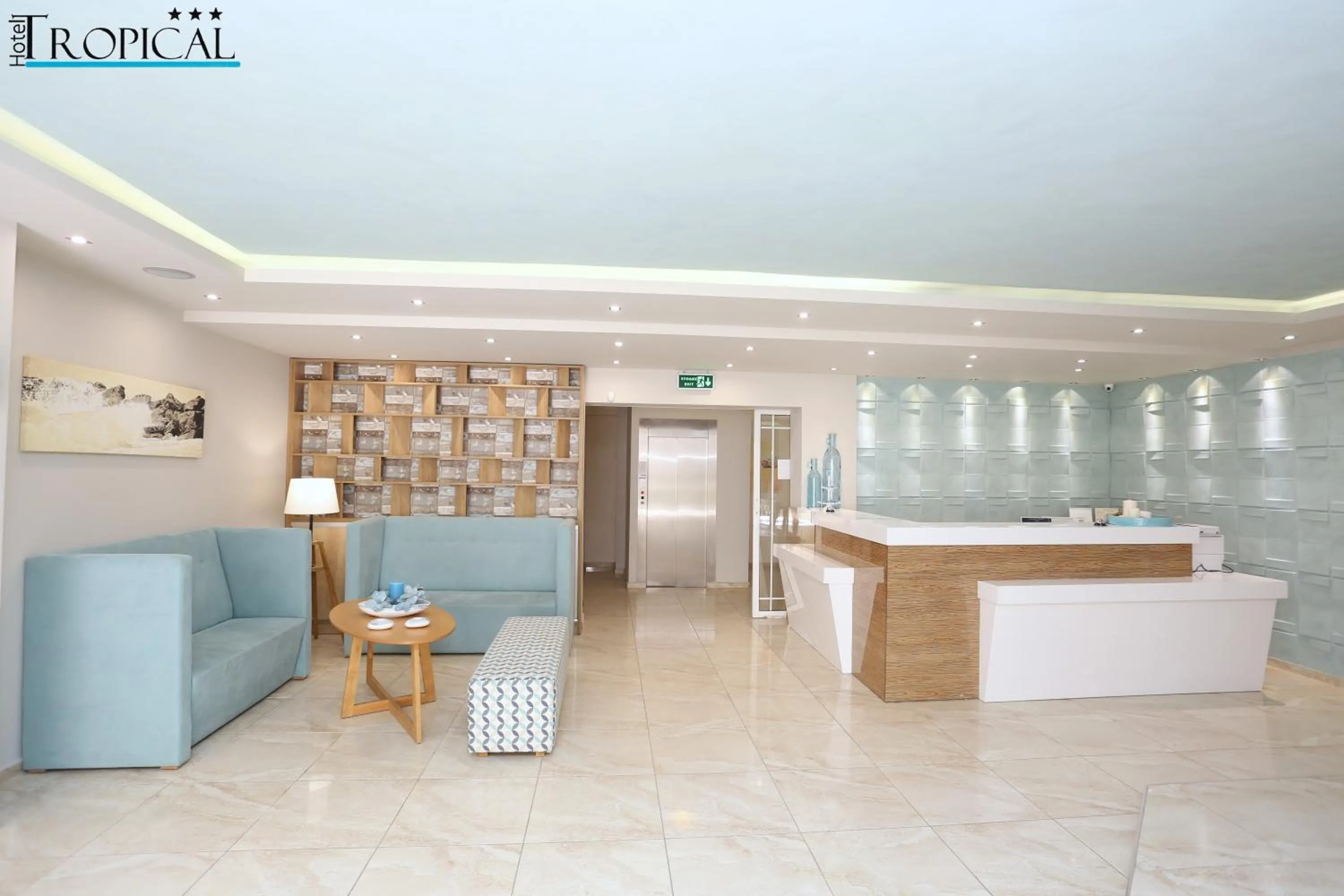 Seating area in Tropical