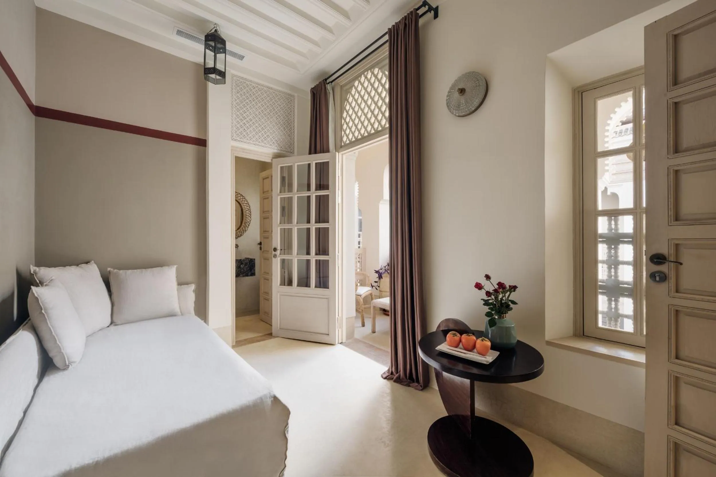 Living room, Bed in 72 Hotel & Spa