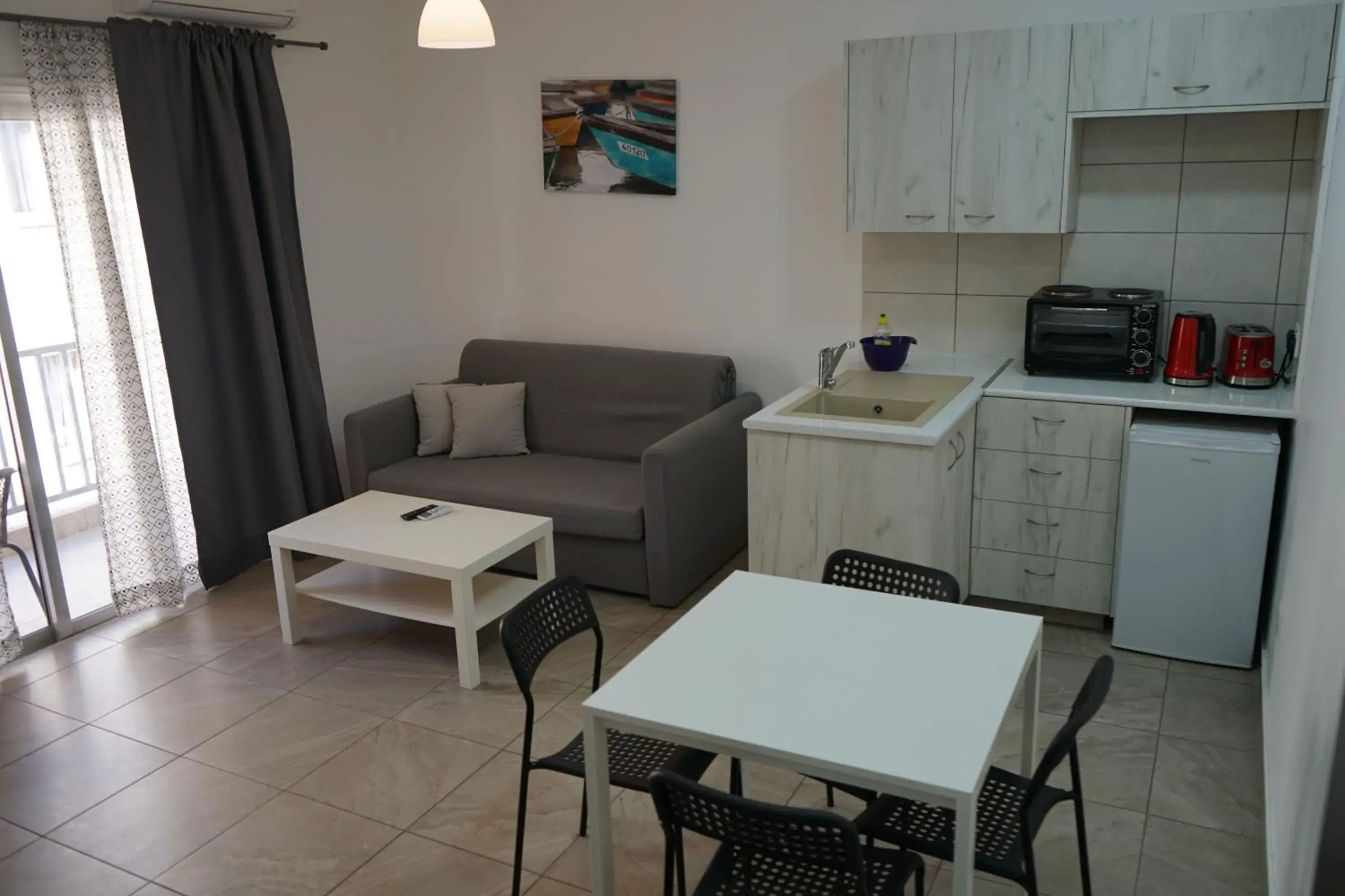 Superior Two-Bedroom Apartment in Polyxeni Hotel Apartments Superior Two-Bedroom Apartment in Polyxeni Hotel Apartments