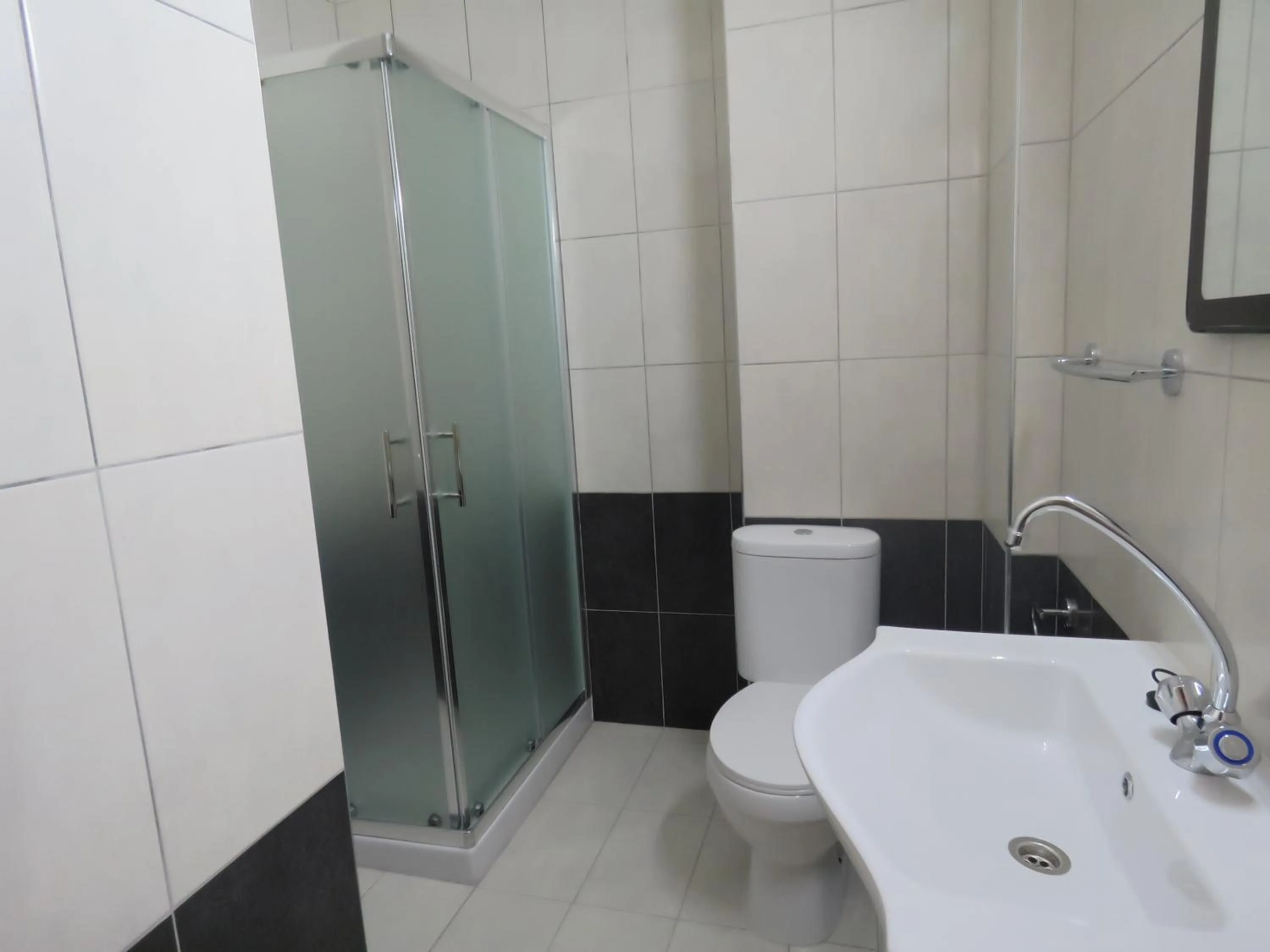 Shower in Polyxeni Hotel Apartments