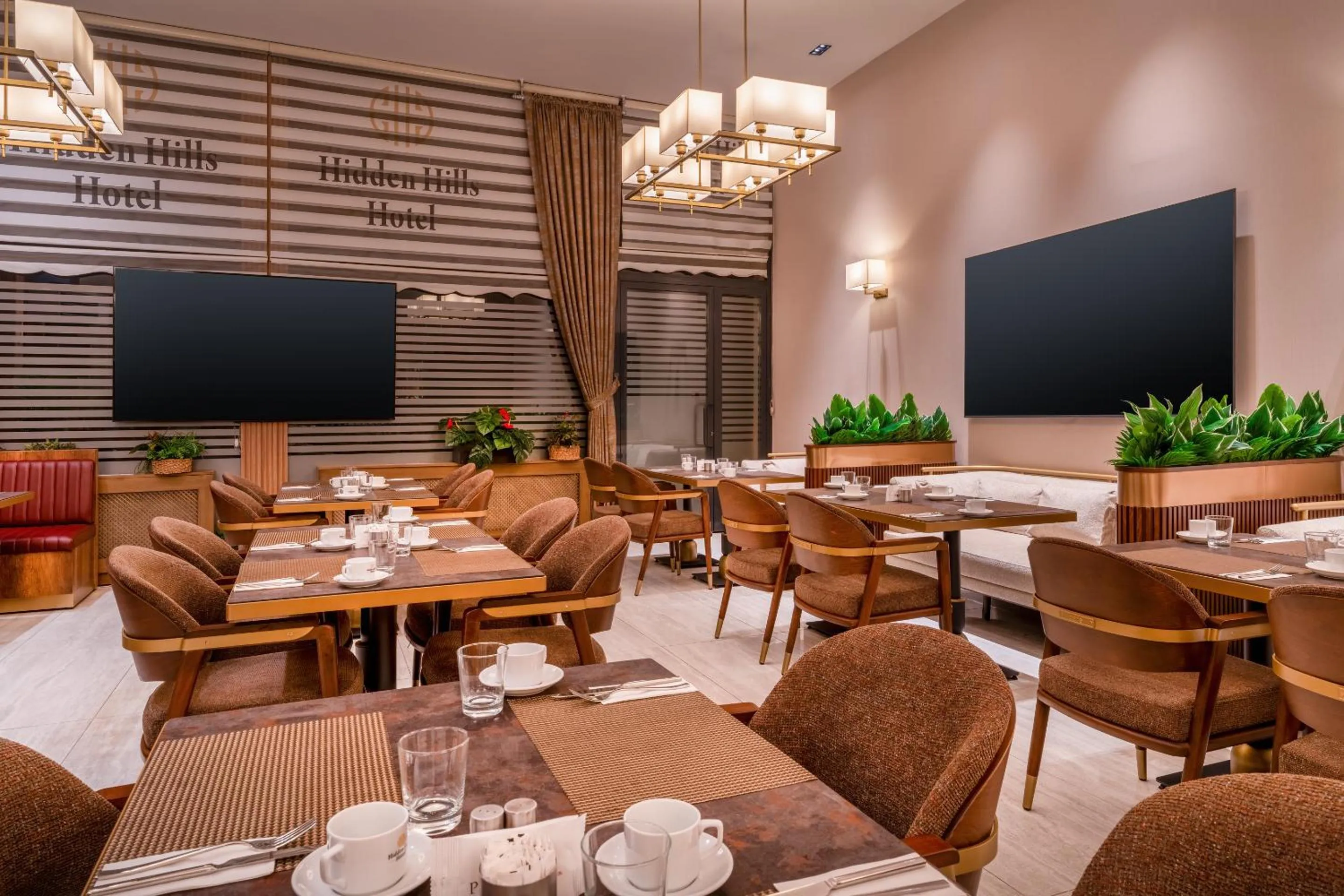 Restaurant/places to eat in Best Western Premier Hidden Hills Hotel