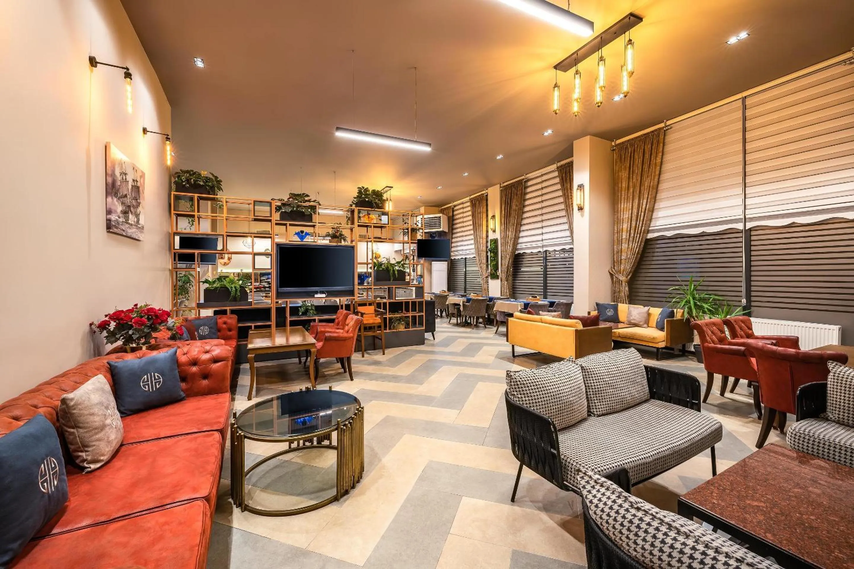 Restaurant/places to eat in Best Western Premier Hidden Hills Hotel