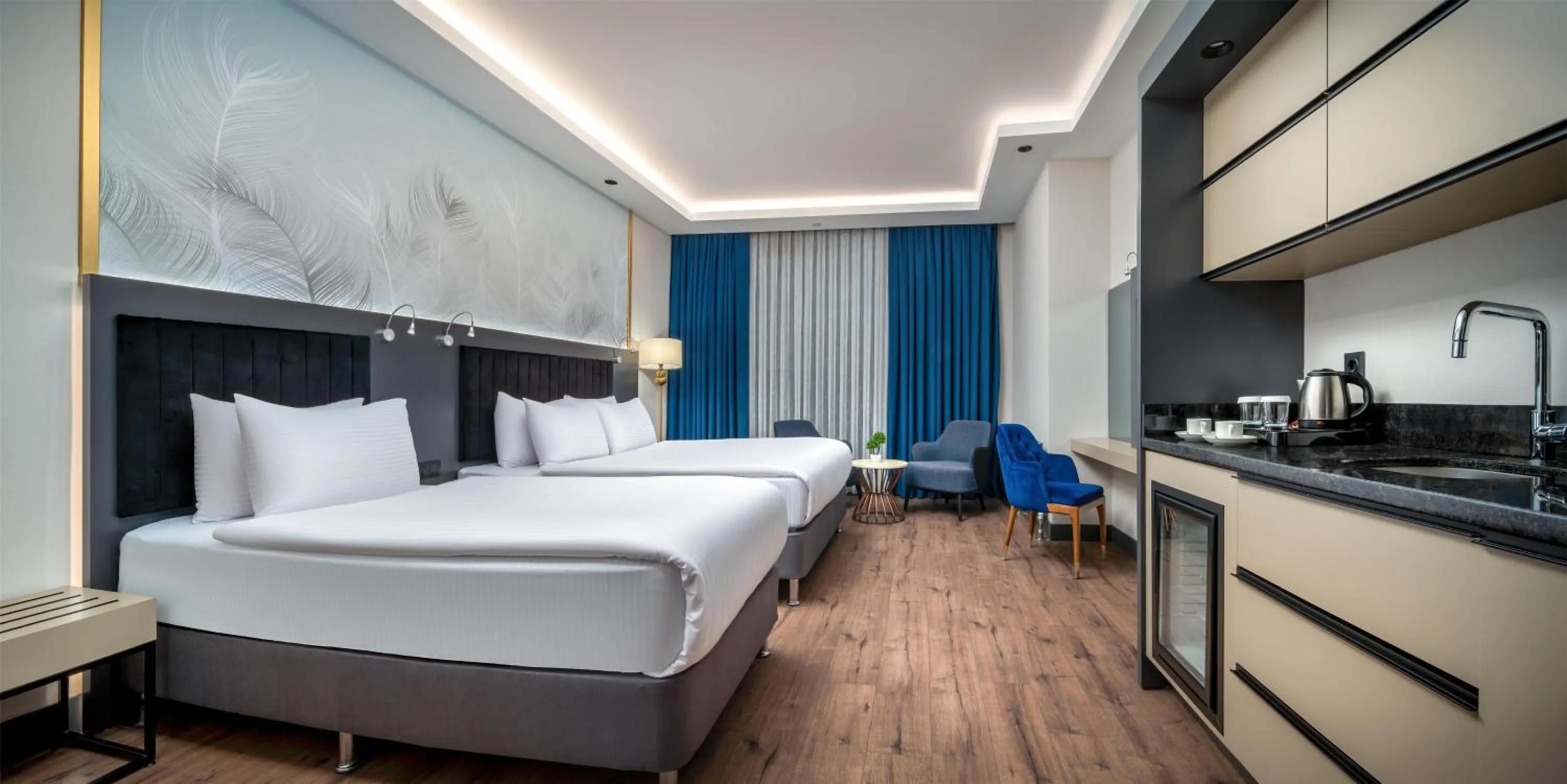 Bedroom, Bed in Best Western Premier Hidden Hills Hotel