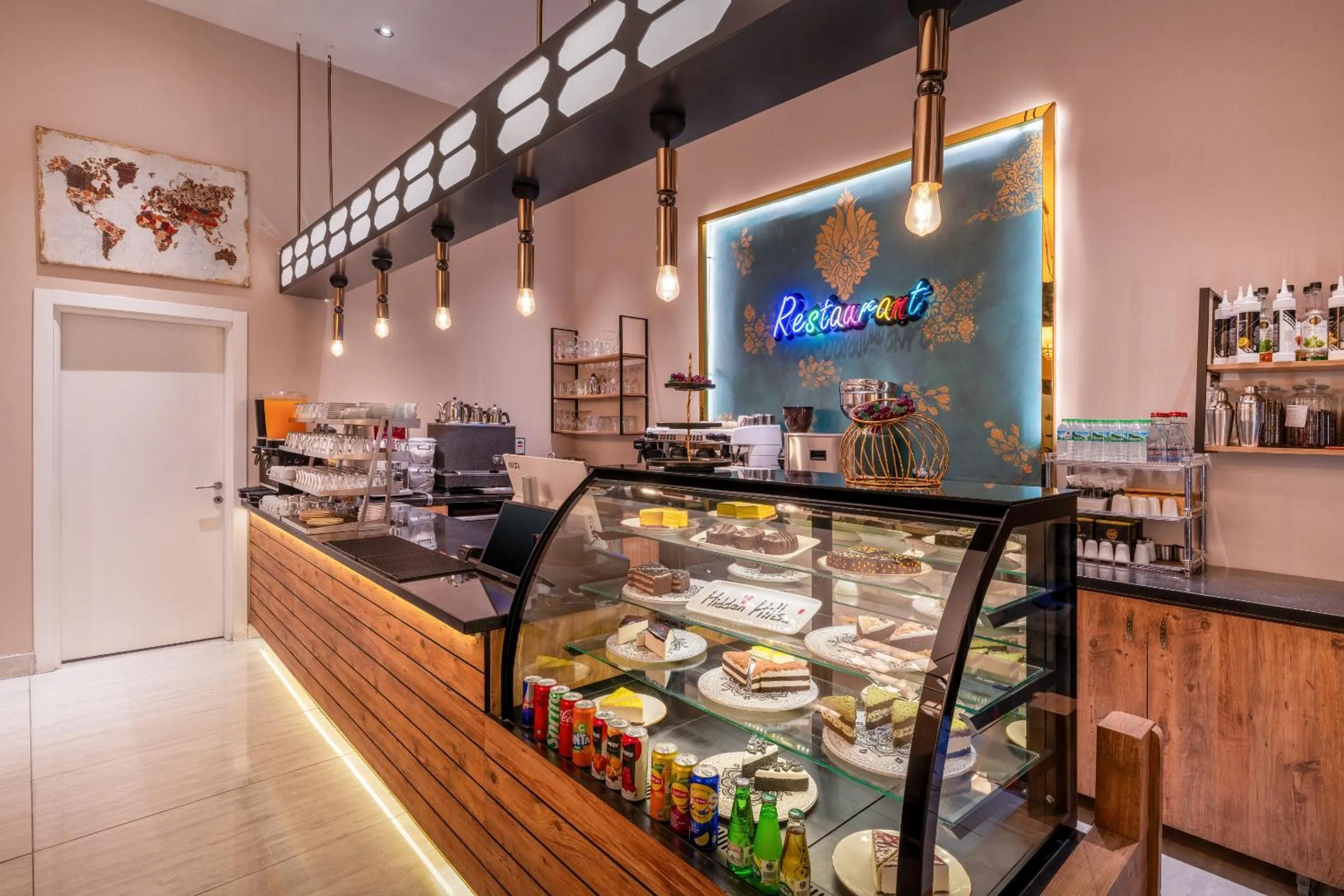 Kitchen or kitchenette in Best Western Premier Hidden Hills Hotel