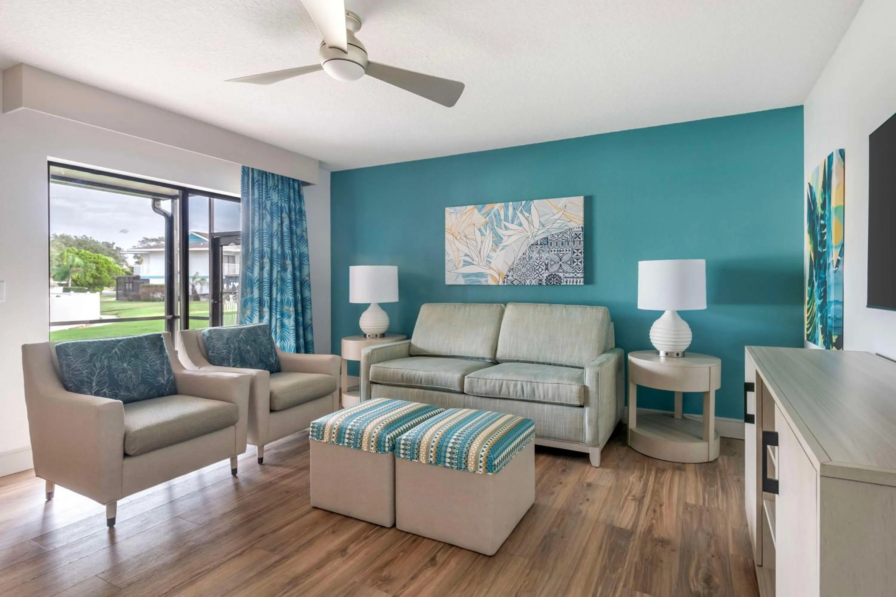 Living room in Hilton Vacation Club Aqua Sol Orlando West