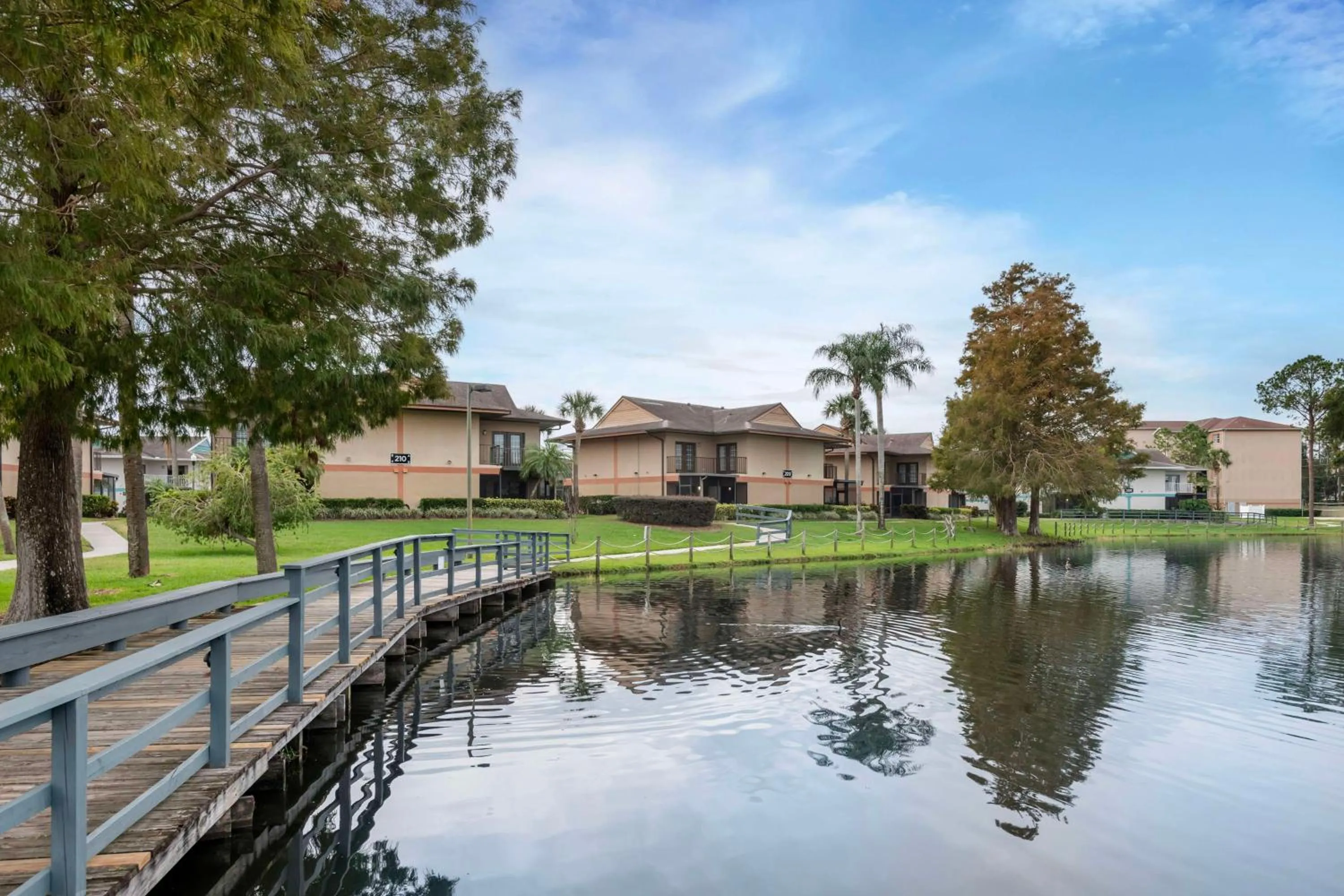Property building in Hilton Vacation Club Aqua Sol Orlando West