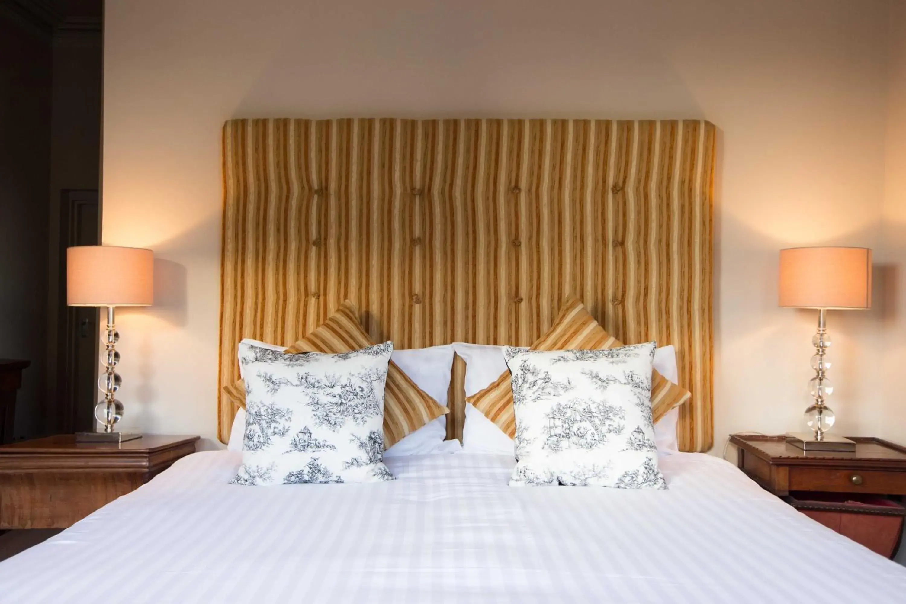 Double Room in OX Hotel, Bar, & Grill Double Room in OX Hotel, Bar, & Grill