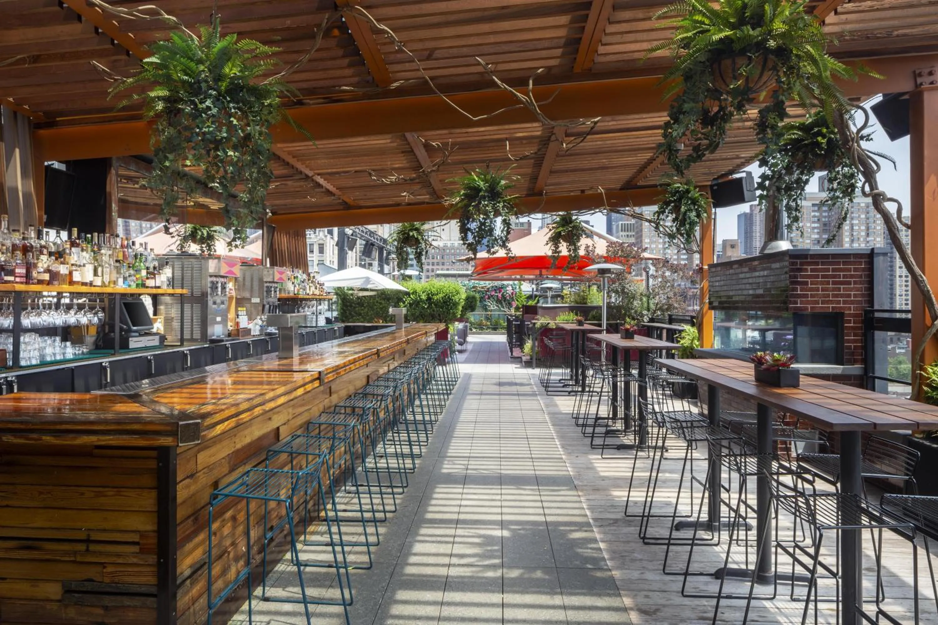 Lounge or bar in Park South Hotel, part of JdV by Hyatt