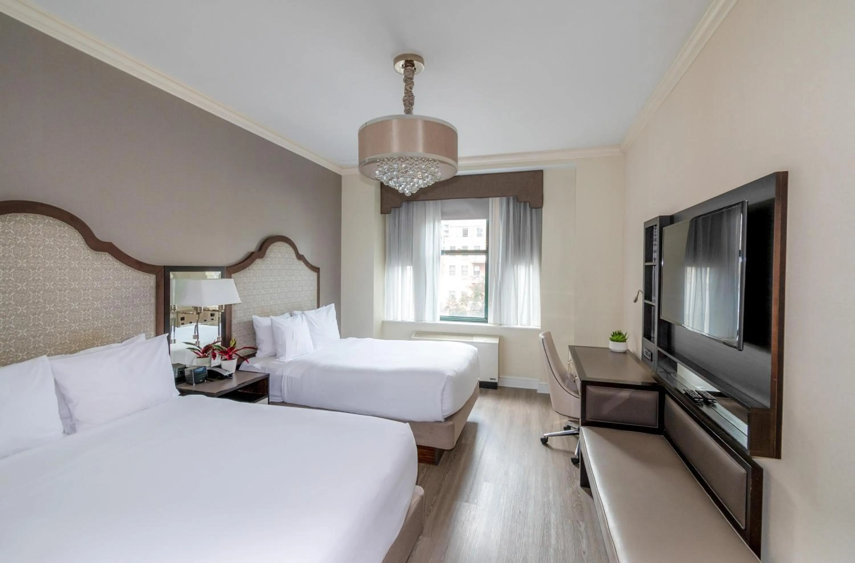 Bedroom, Bed in Park South Hotel, part of JdV by Hyatt