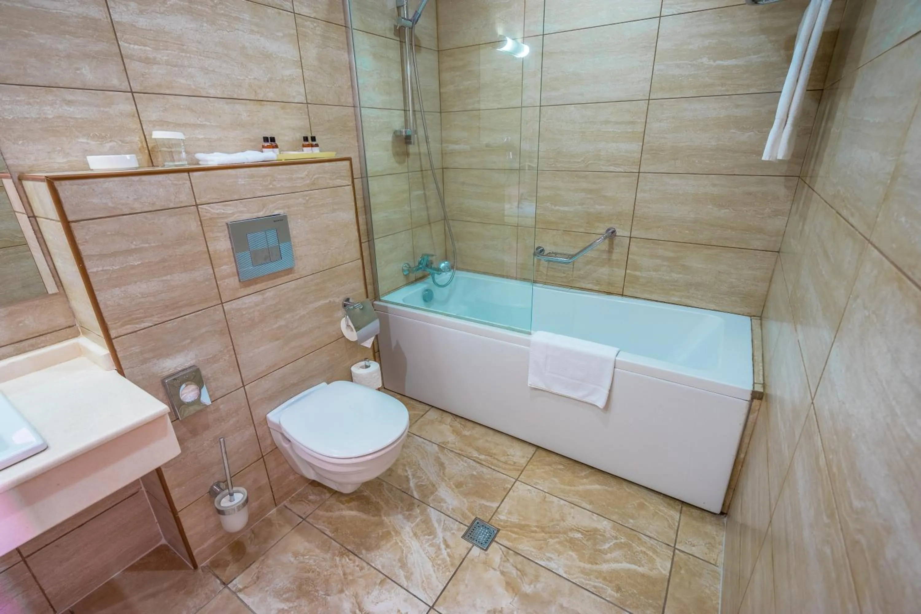 Bathroom in Hotel Lomsia