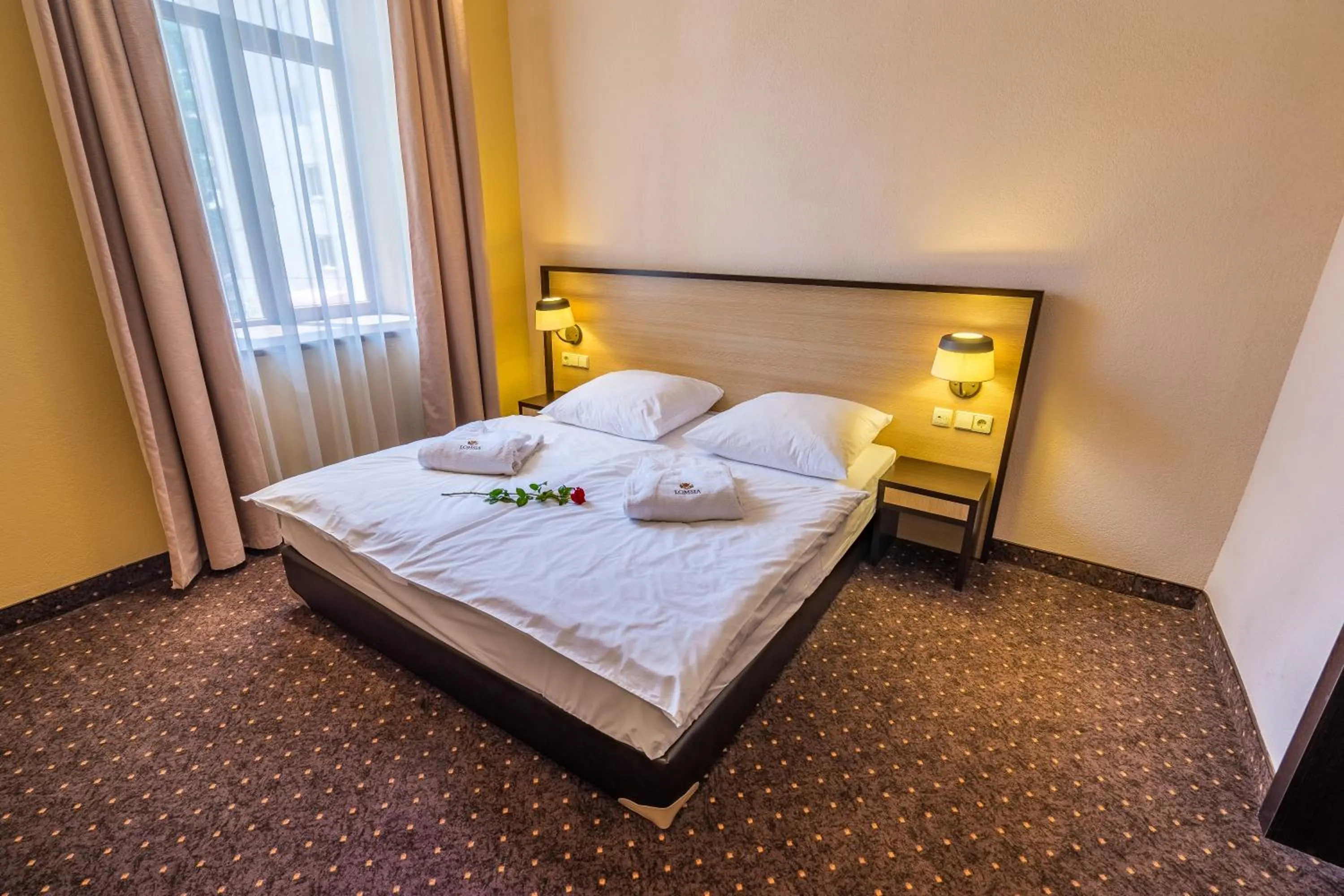 Bedroom, Bed in Hotel Lomsia