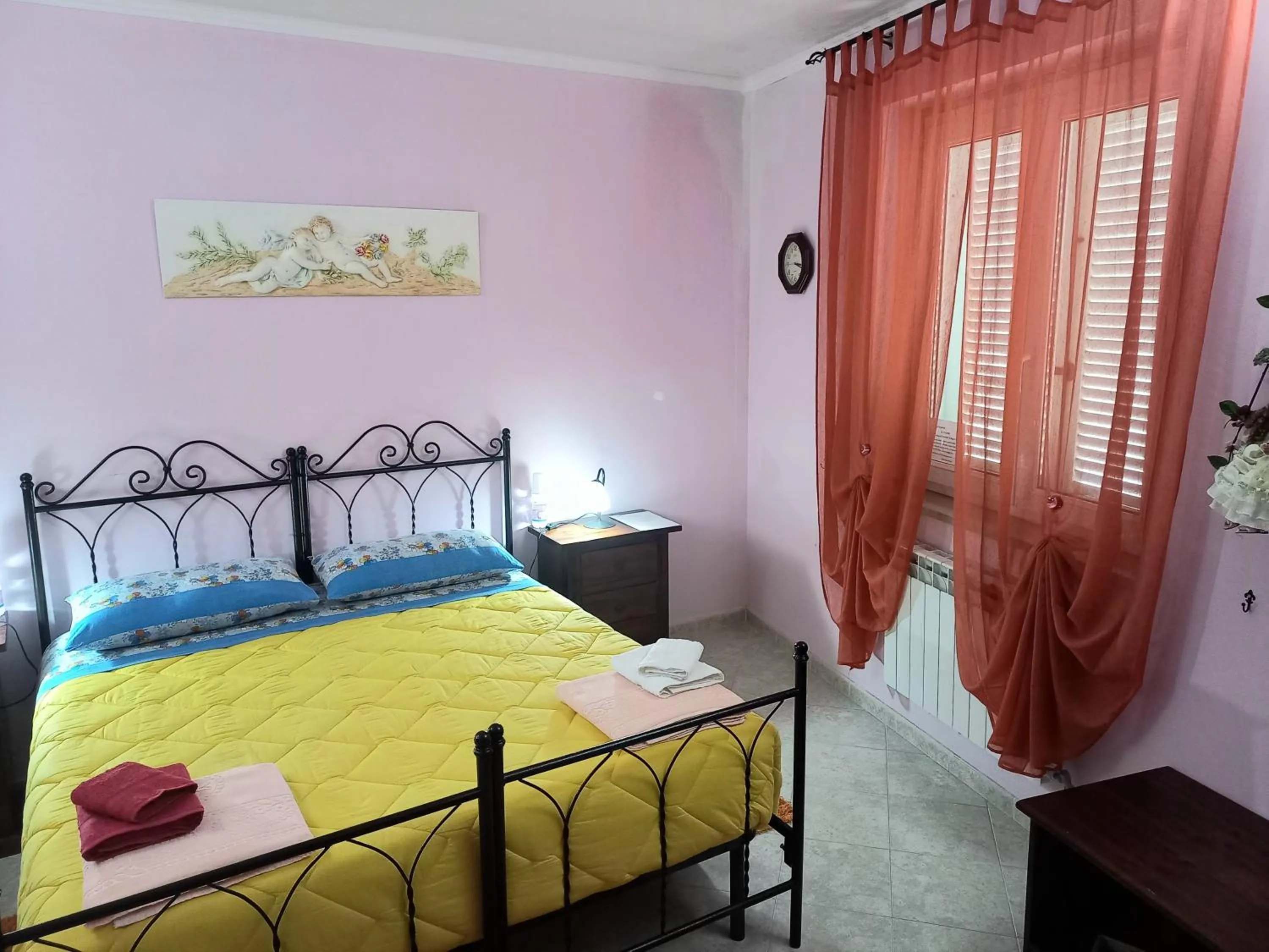 Photo of the whole room, Bed in B&B Le Colonne