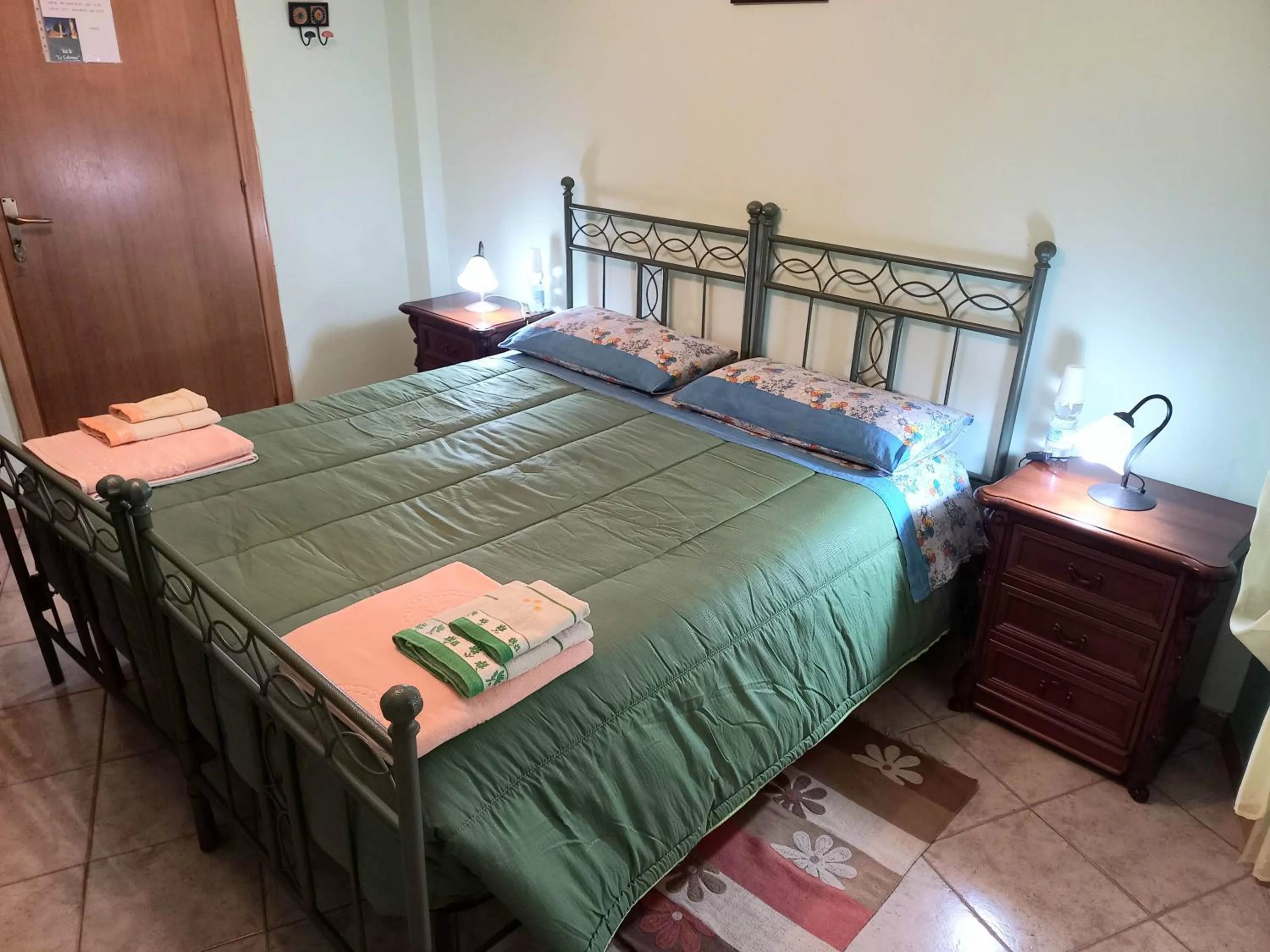 Photo of the whole room, Bed in B&B Le Colonne