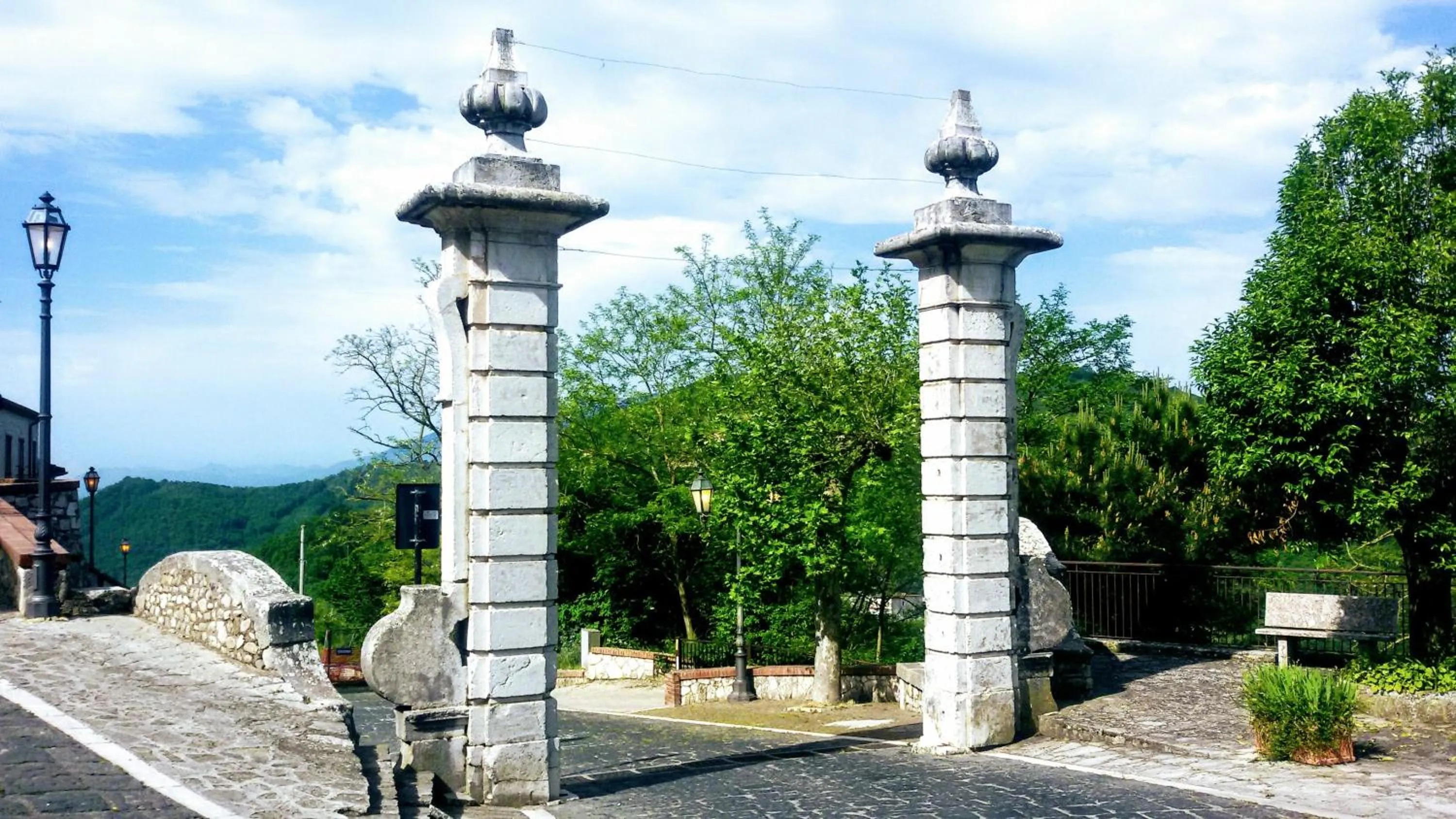Nearby landmark in B&B Le Colonne