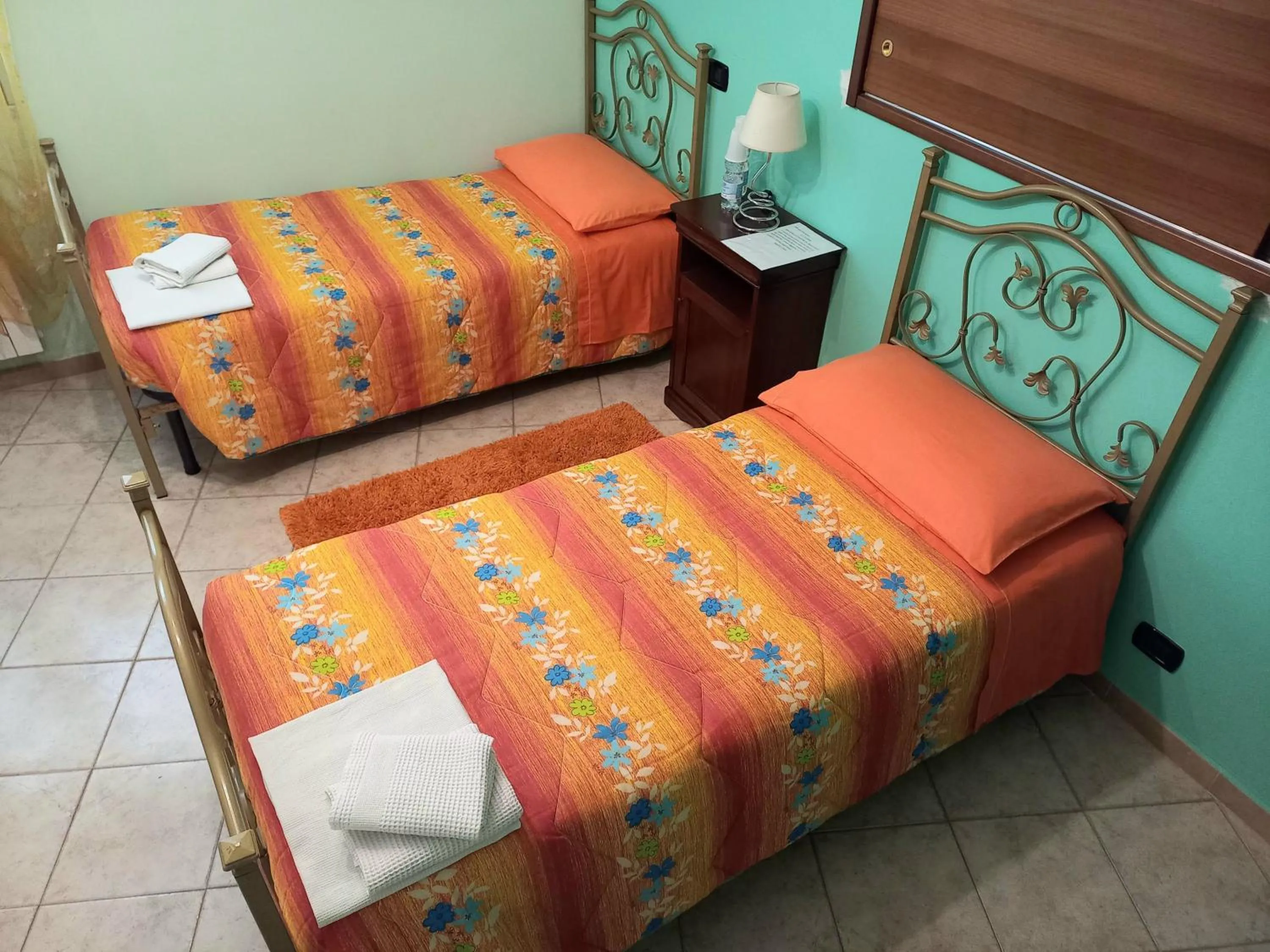 Photo of the whole room, Bed in B&B Le Colonne