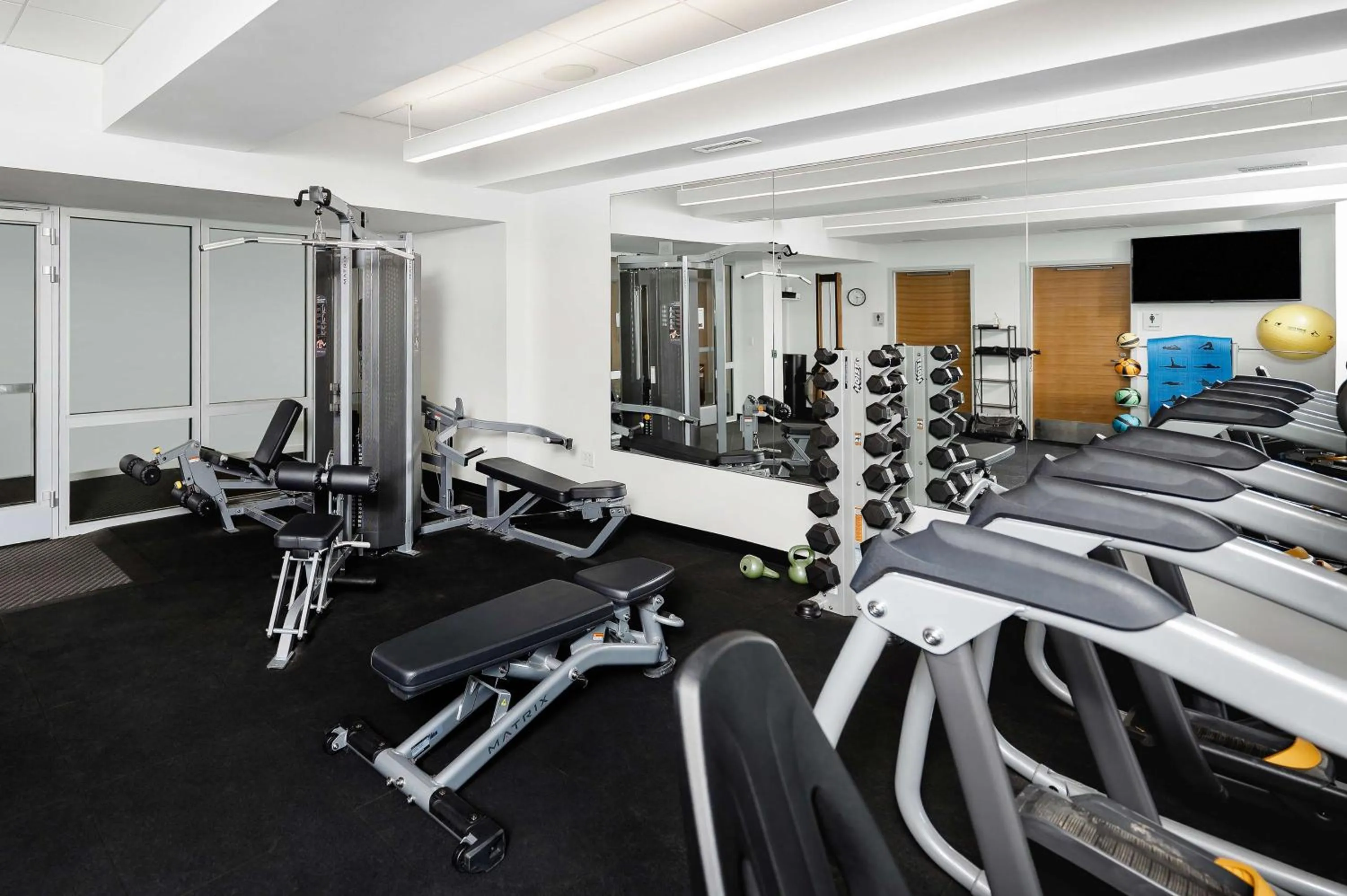 Fitness centre/facilities in Hotel Chauncey Iowa City, Tapestry Collection by Hilton