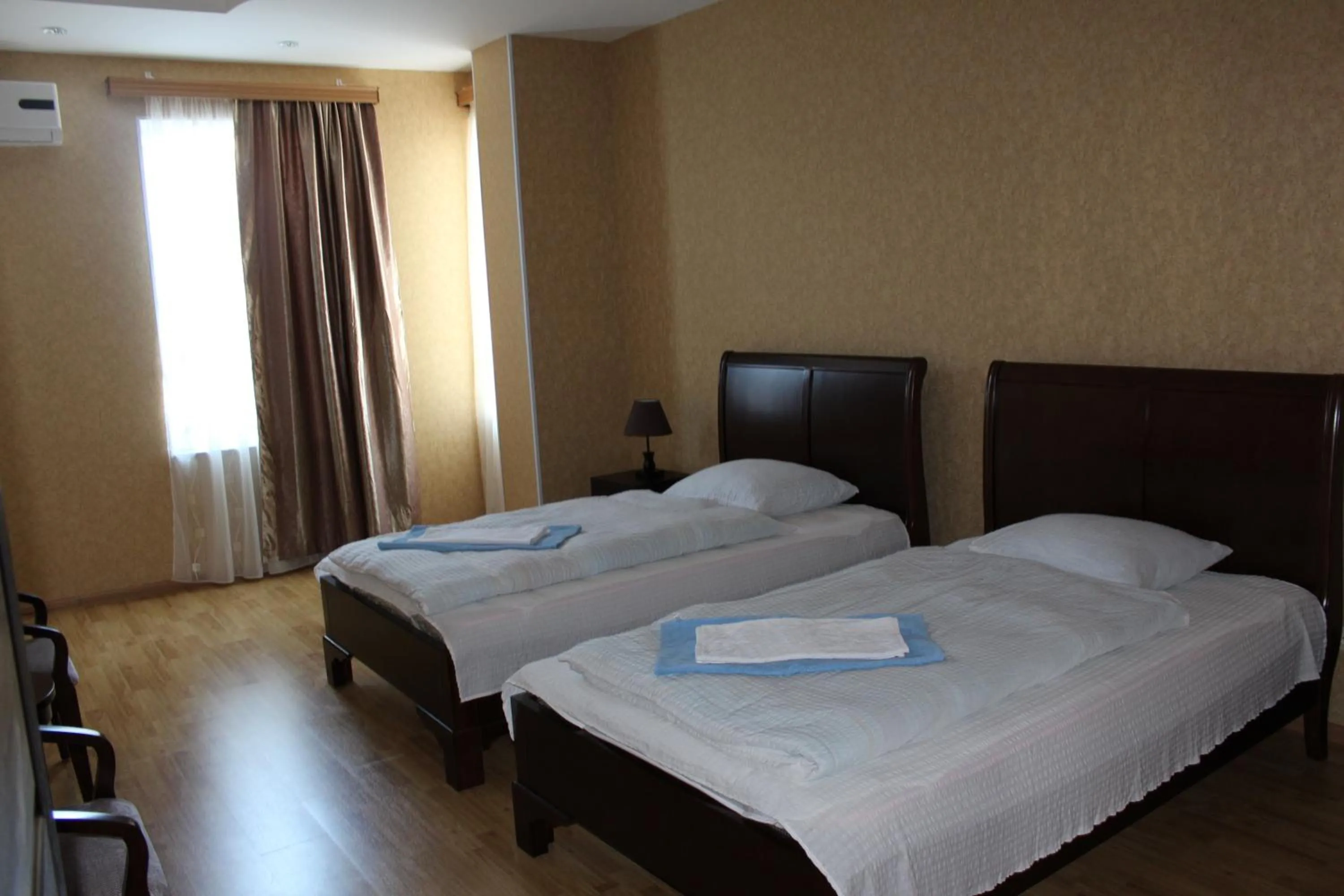 Bedroom, Bed in Argopalace