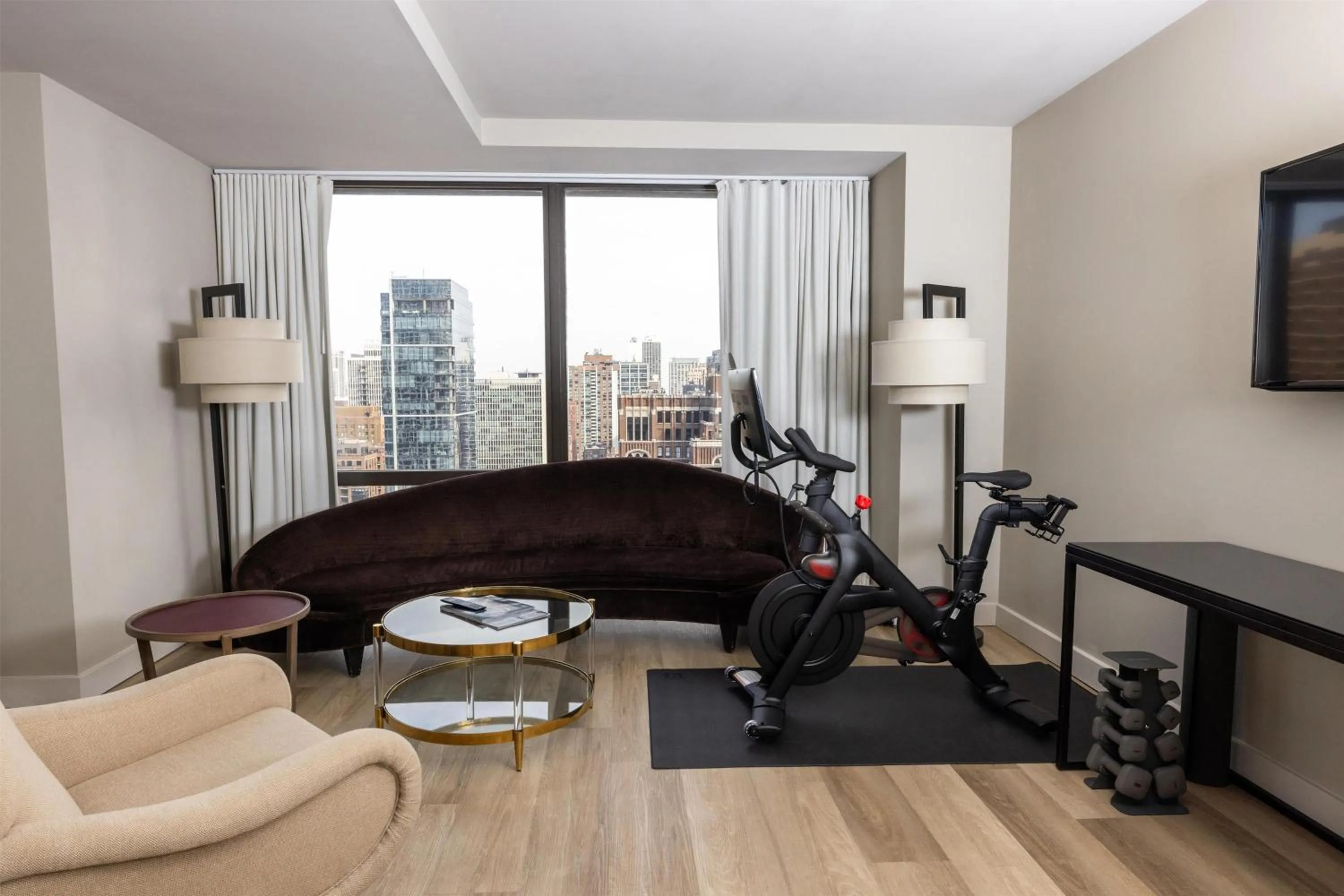 Photo of the whole room in Thompson Chicago, by Hyatt