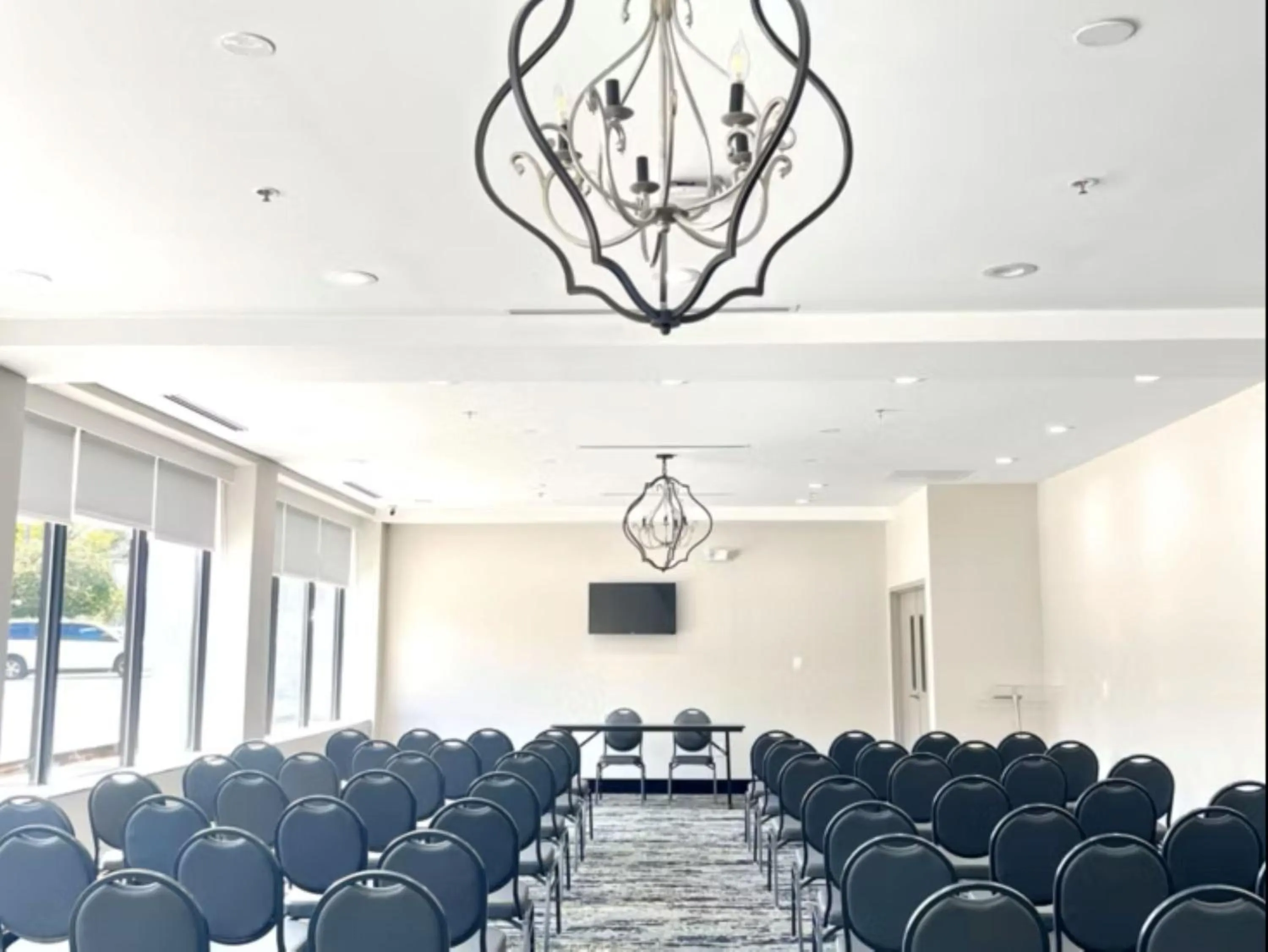 Meeting/conference room in Holiday Inn Express & Suites Washington DC - NoMA by IHG