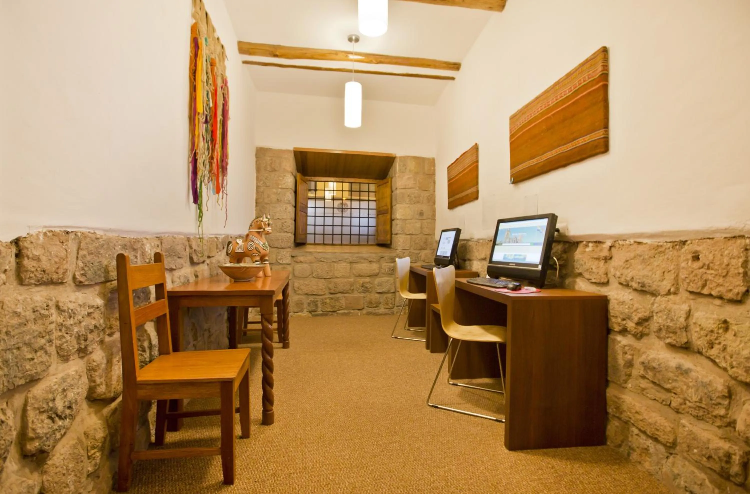 Business facilities in Tierra Viva Cusco Centro