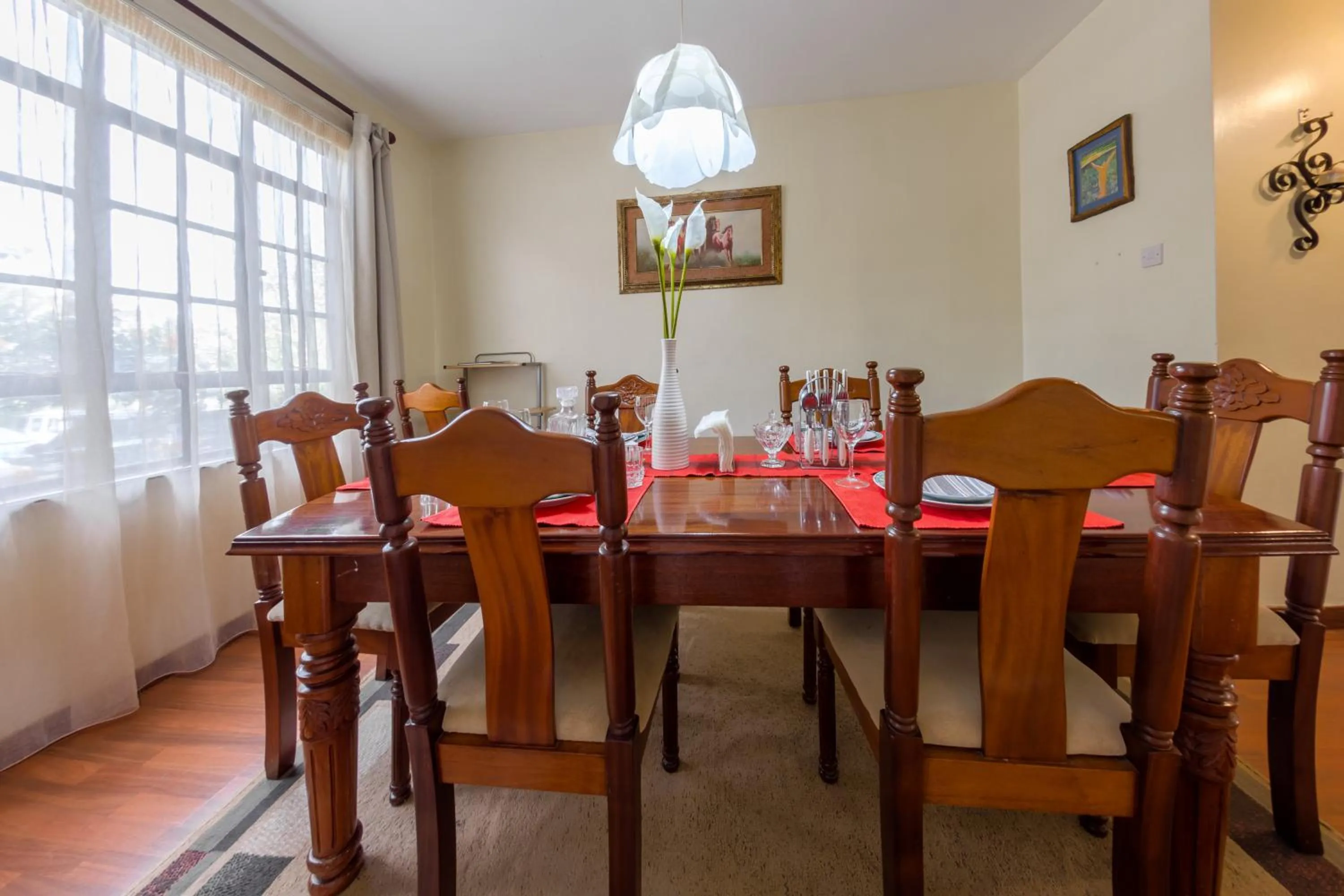 Dining area in Takdiri Homes
