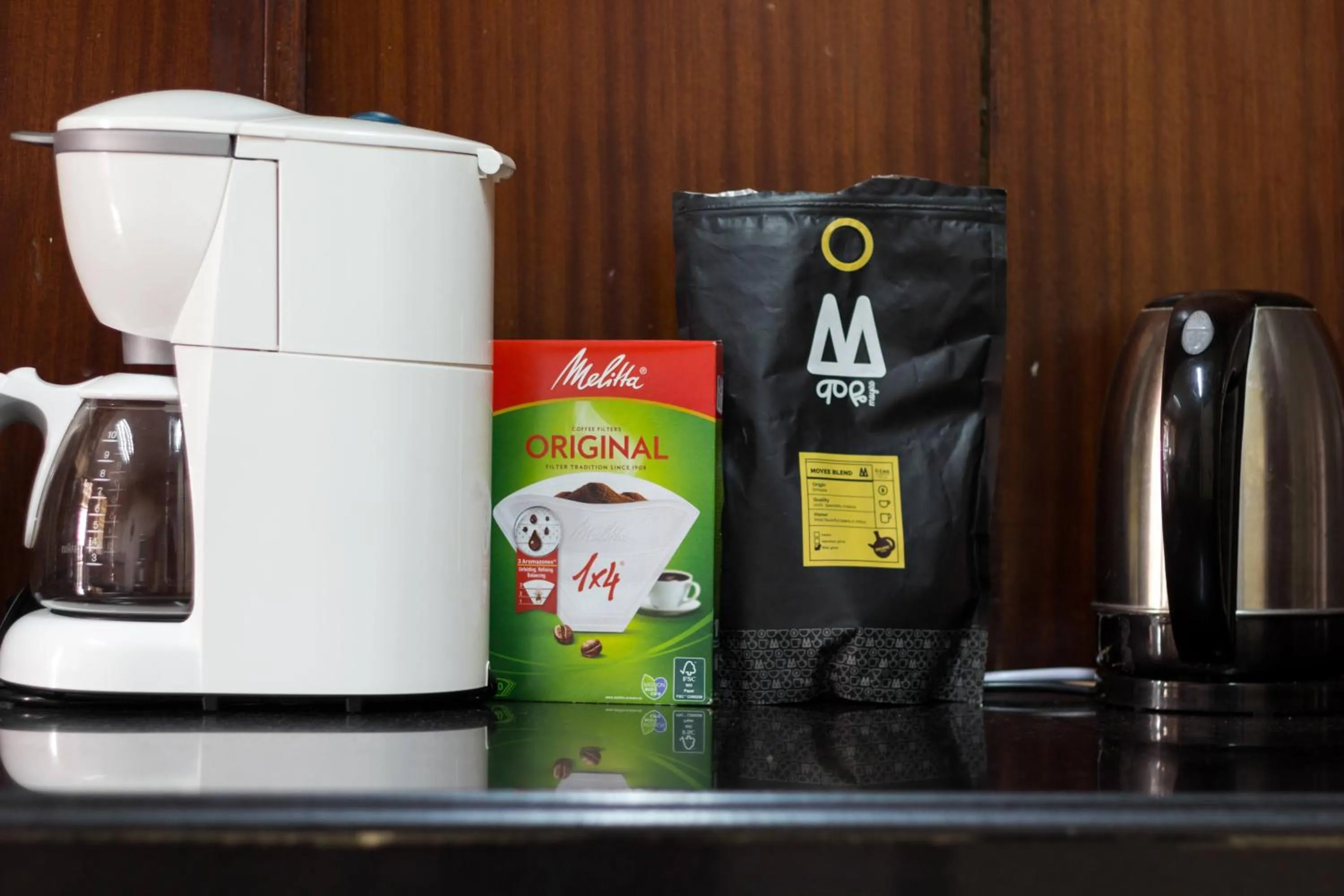 Coffee/tea facilities in Takdiri Homes