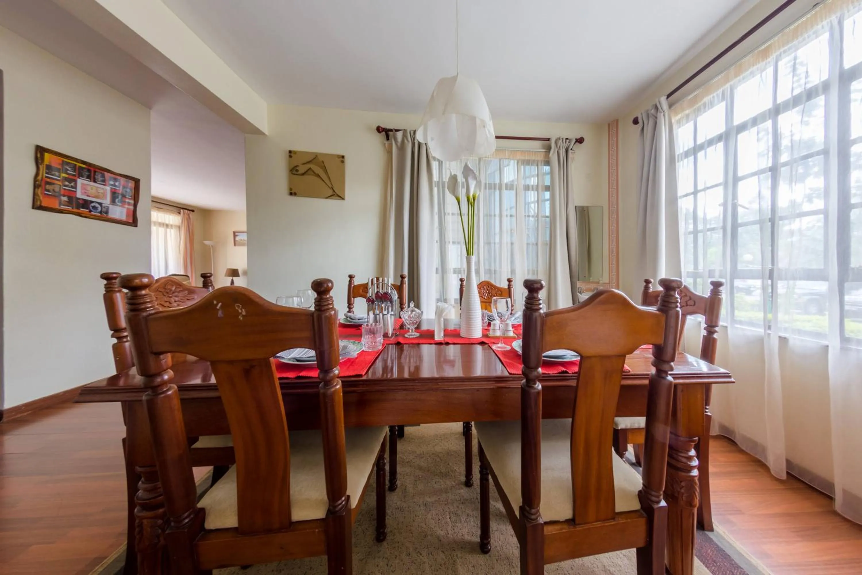 Dining area in Takdiri Homes