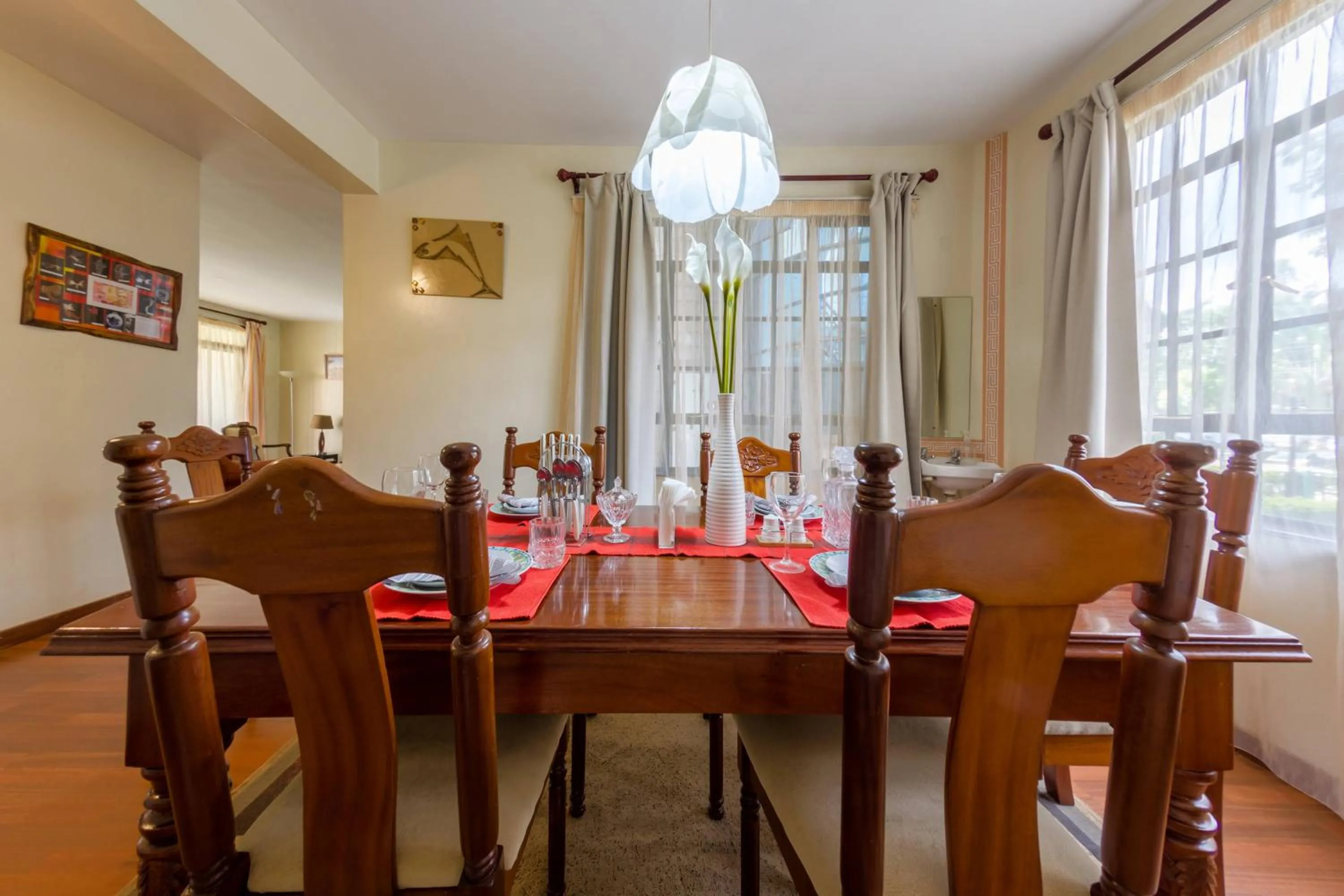 Dining area in Takdiri Homes