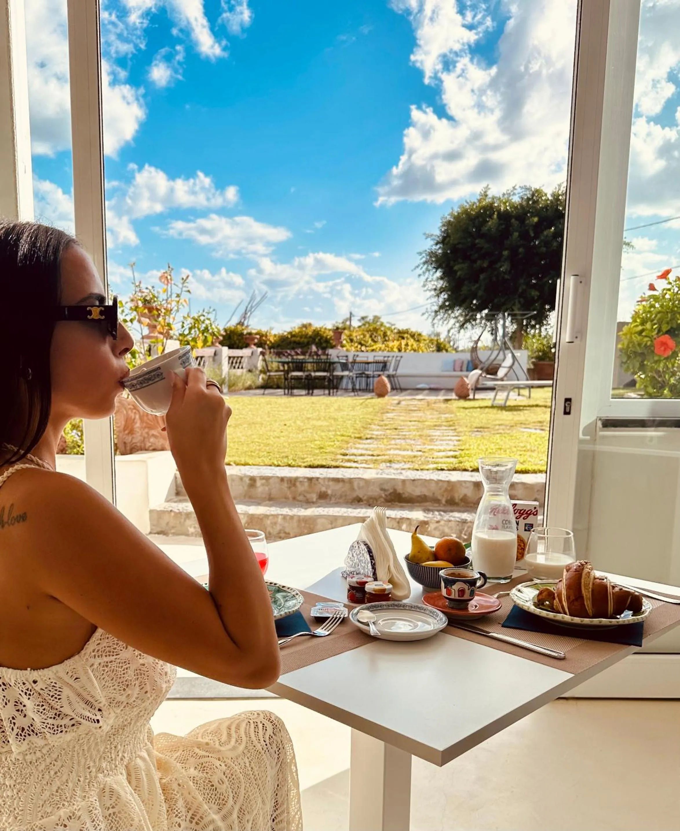Dining area in Sorgeto Garden