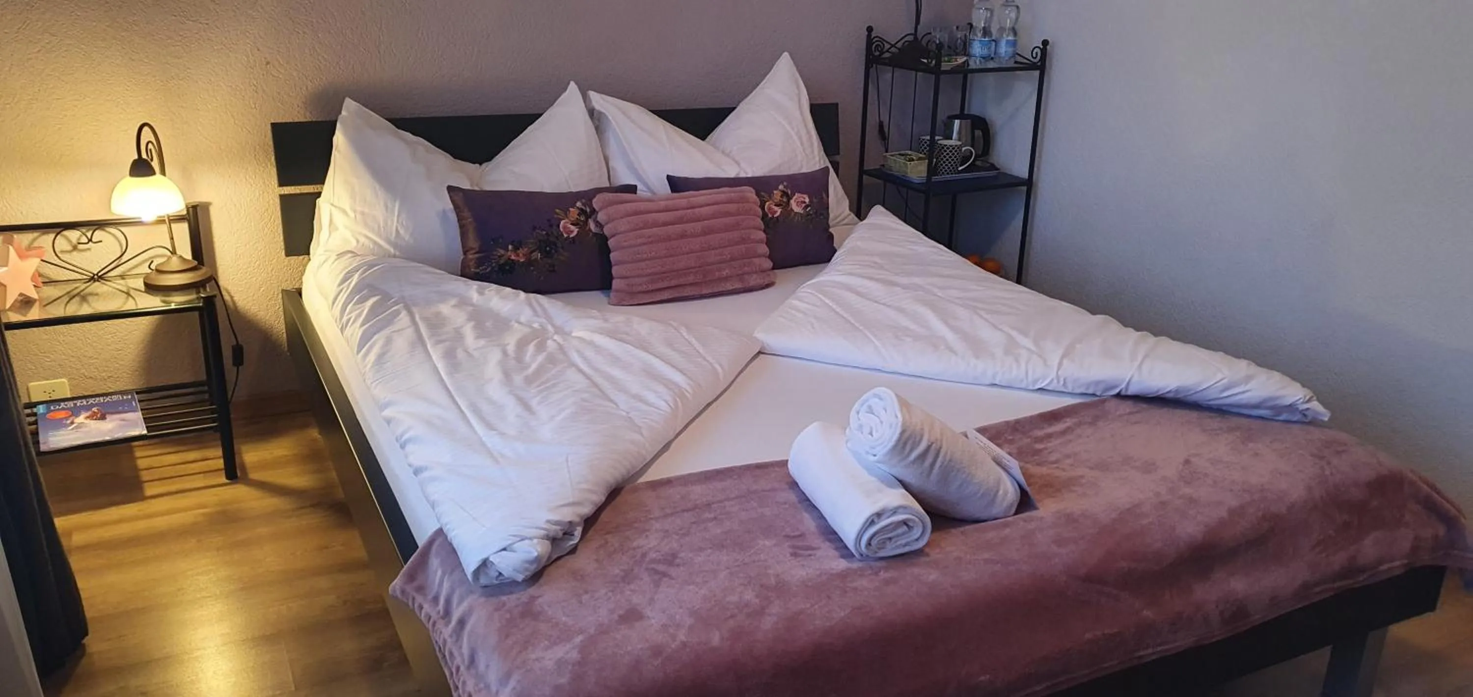 Bed in Hotel Rosengärtli