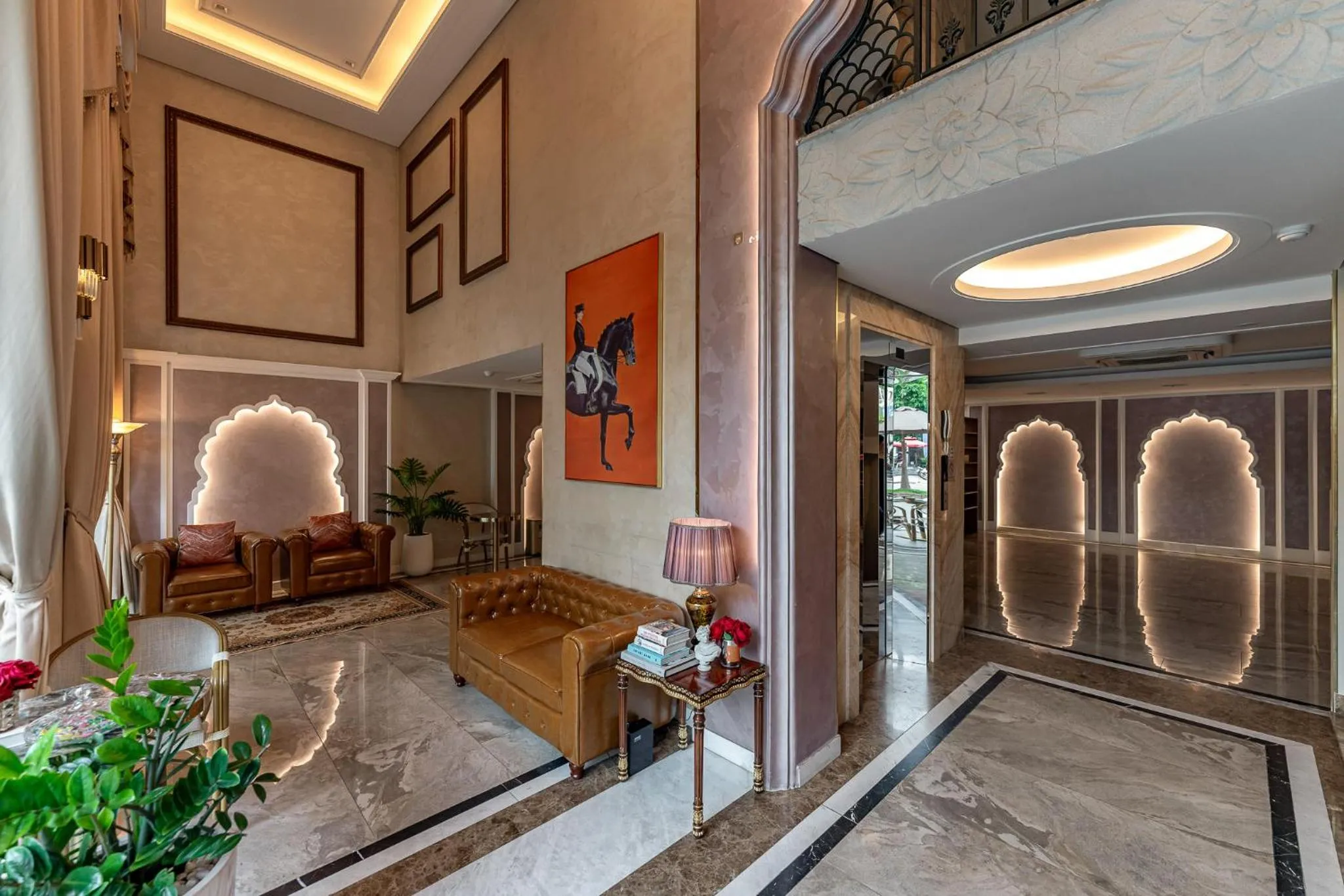 Seating area in Golden Tree Hotel & Apartment